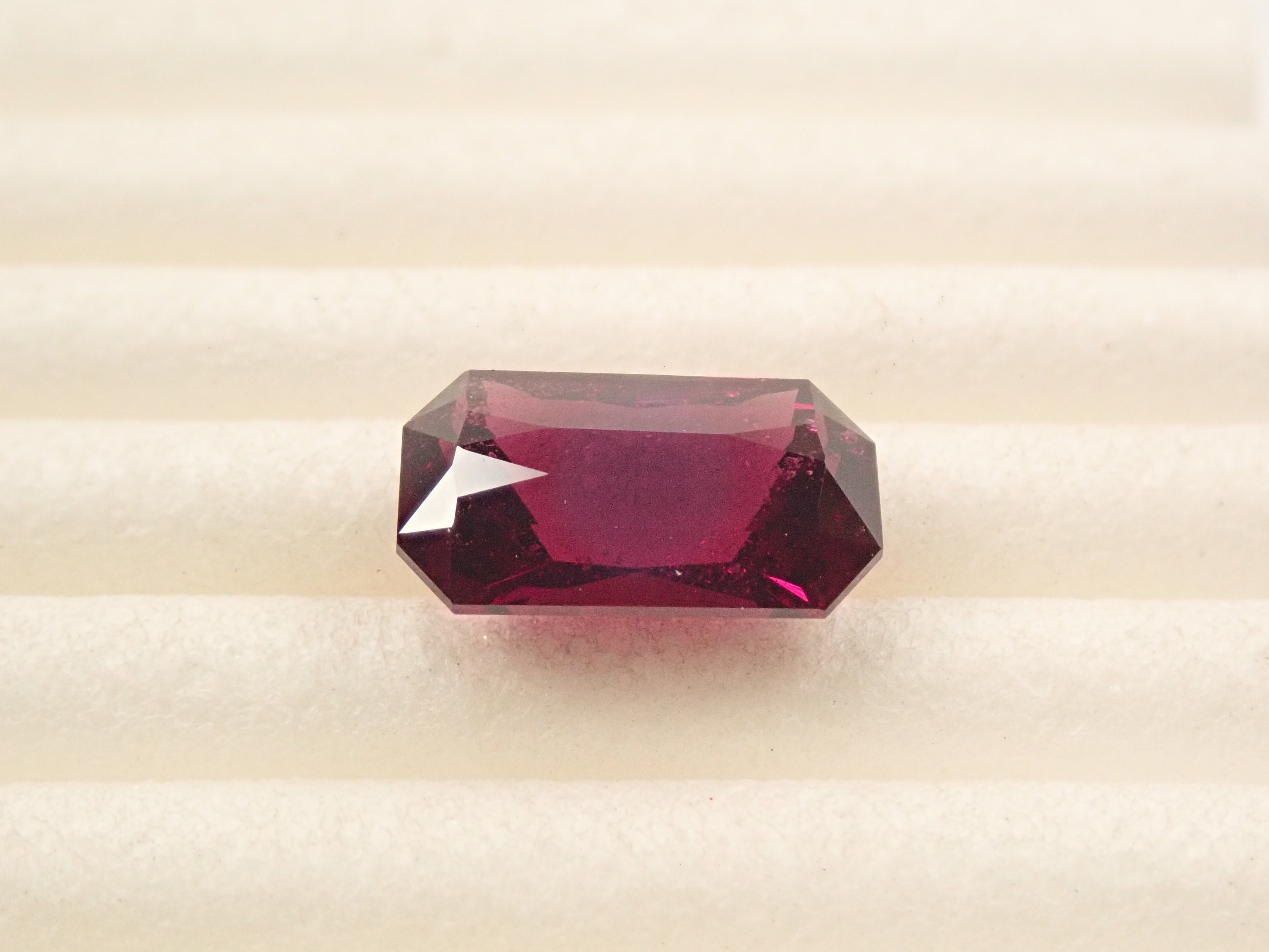 [12561015] 2.081克拉裸石紅榴石