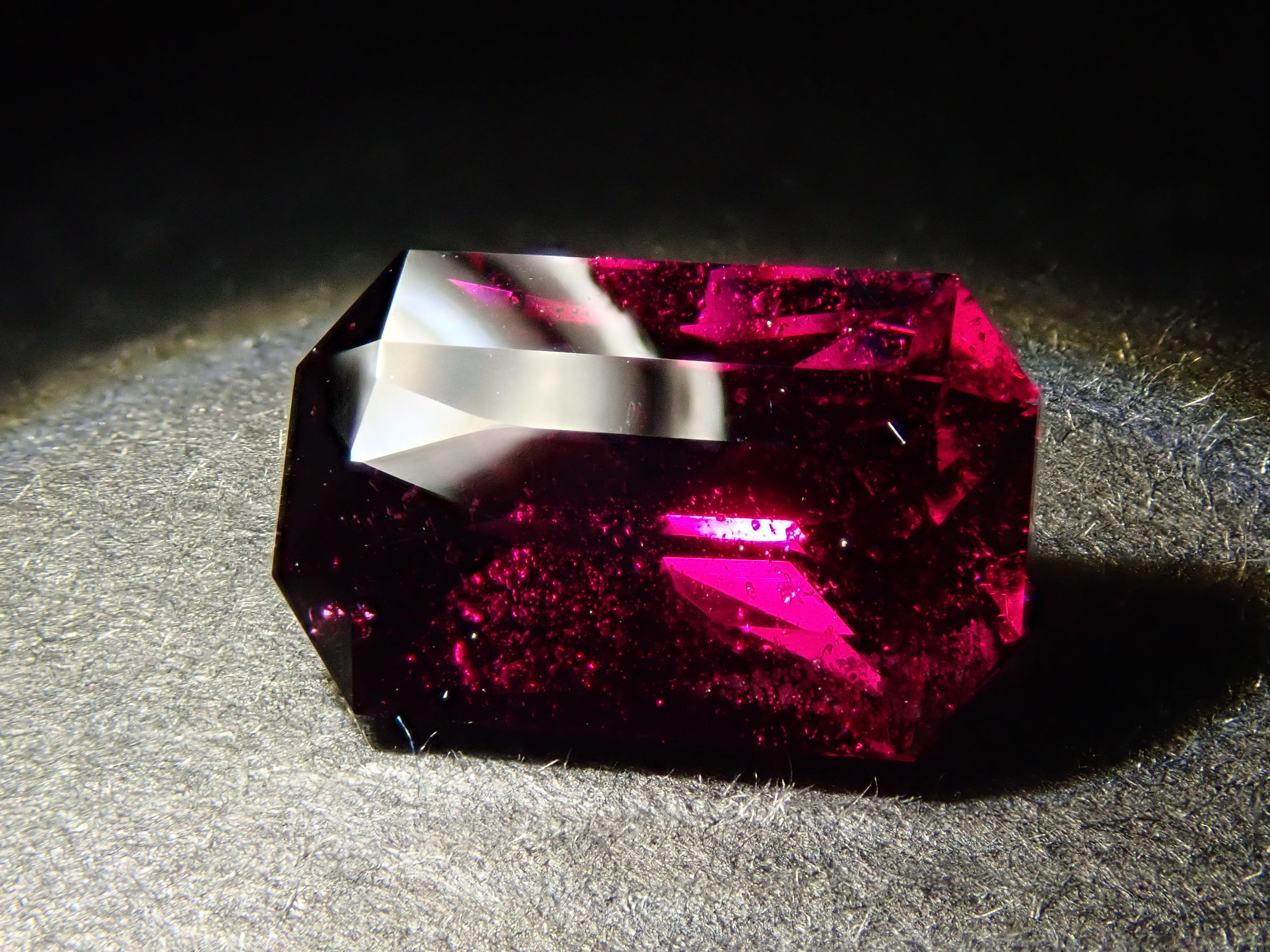 [12561015] 2.081克拉裸石紅榴石