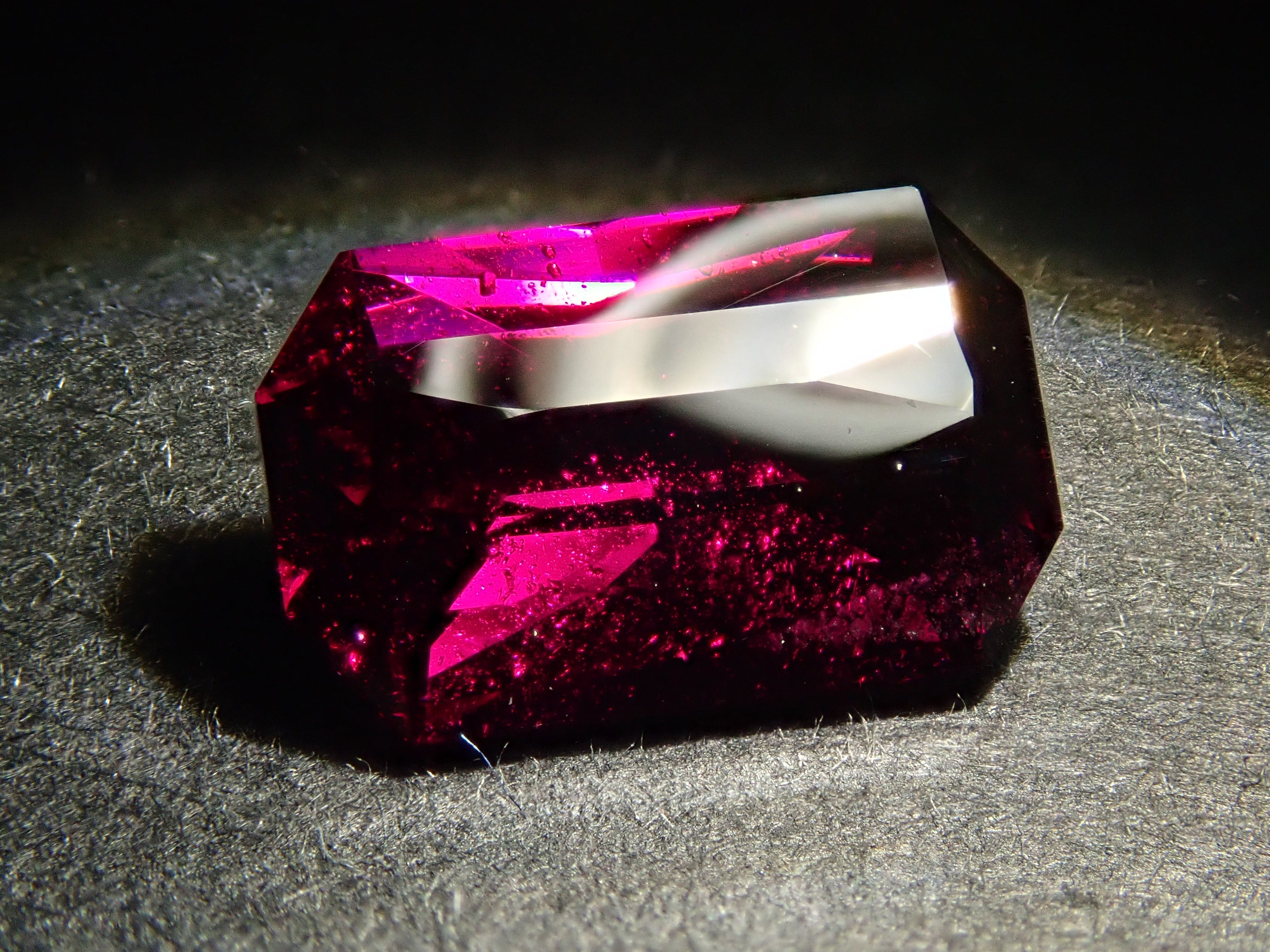 [12561015] 2.081克拉裸石紅榴石