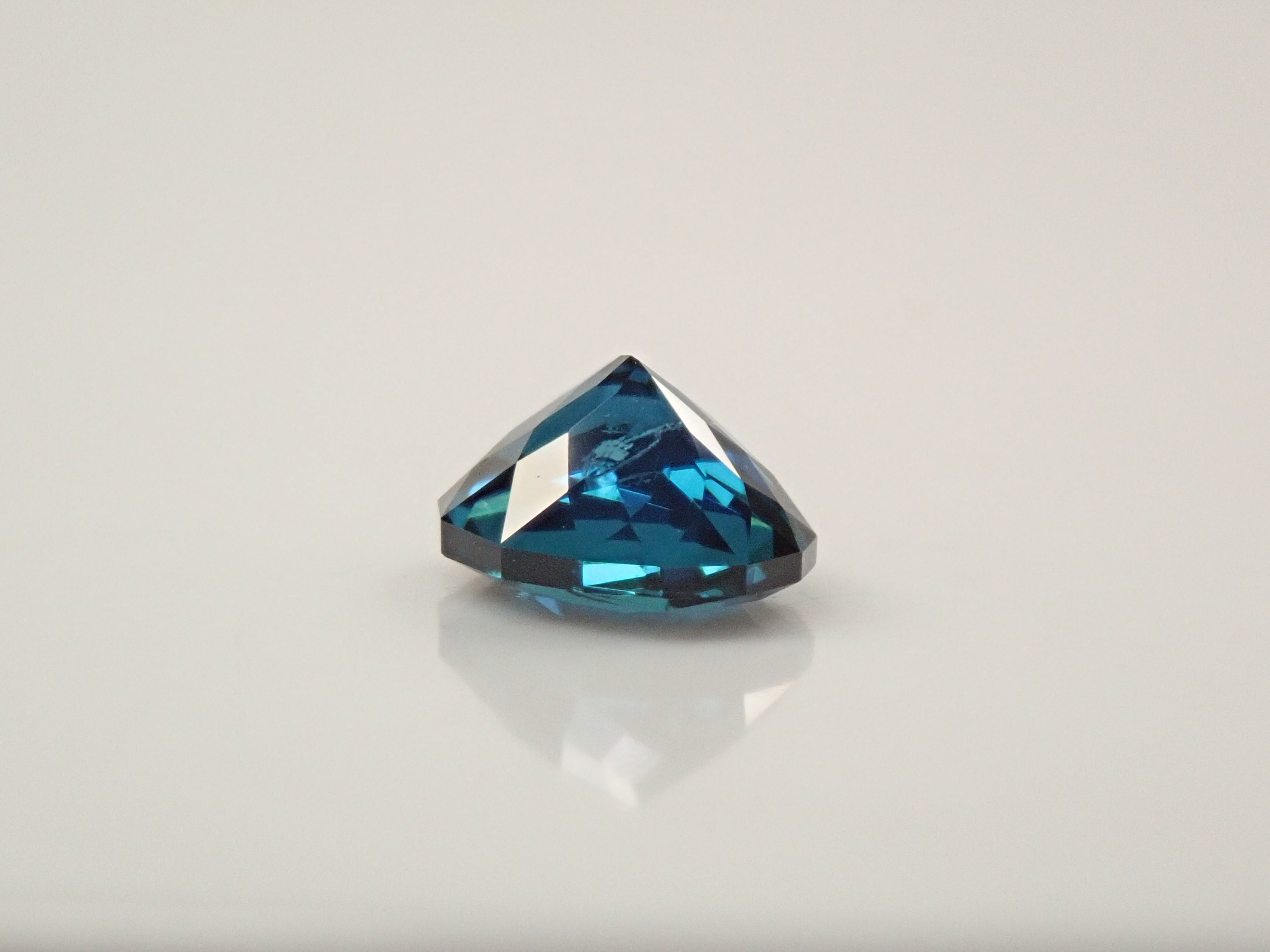 ブラジル産インディゴライトトルマリン 0.724ctルース 鑑別書