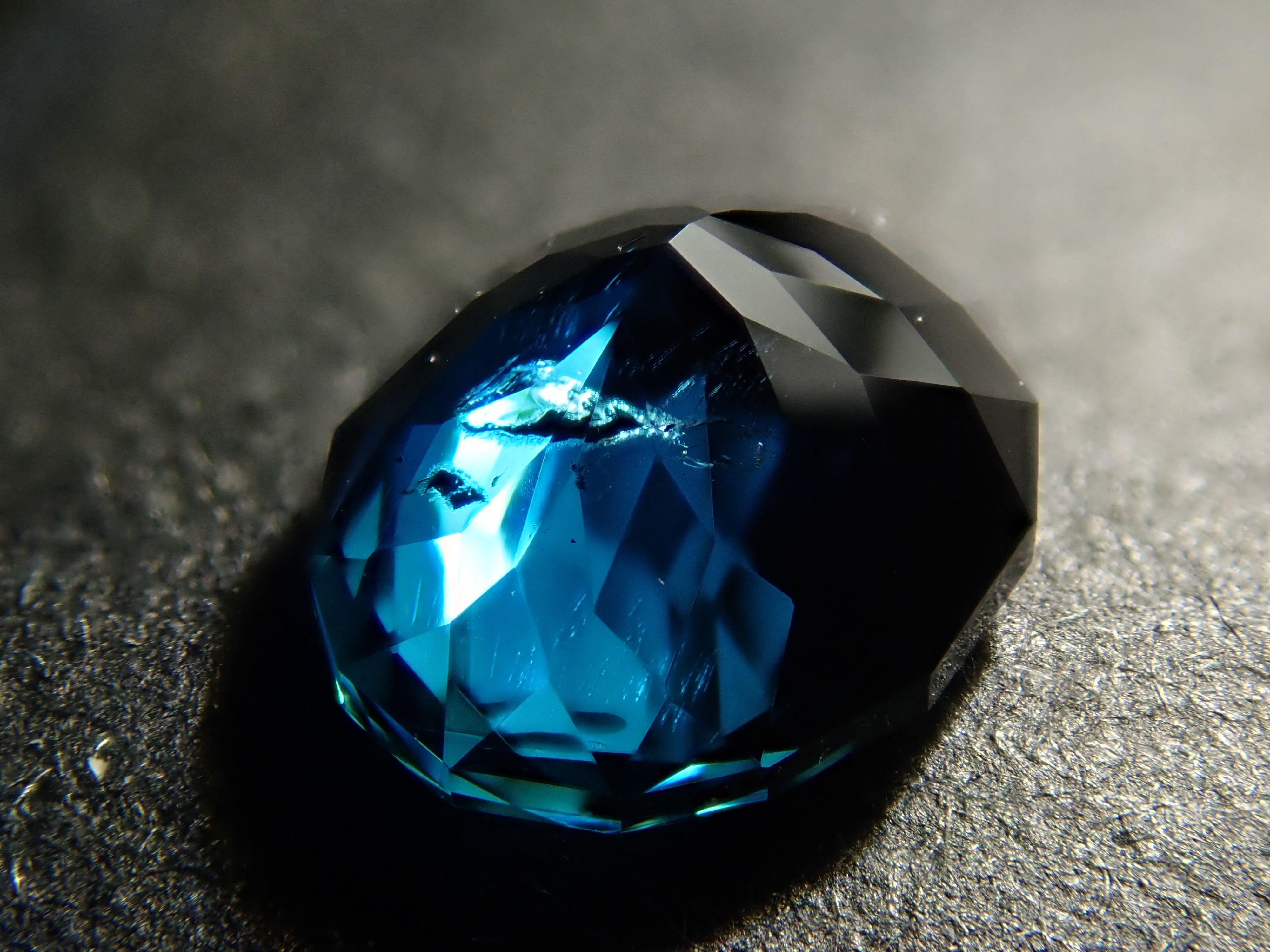 ブラジル産インディゴライトトルマリン 0.724ctルース 鑑別書