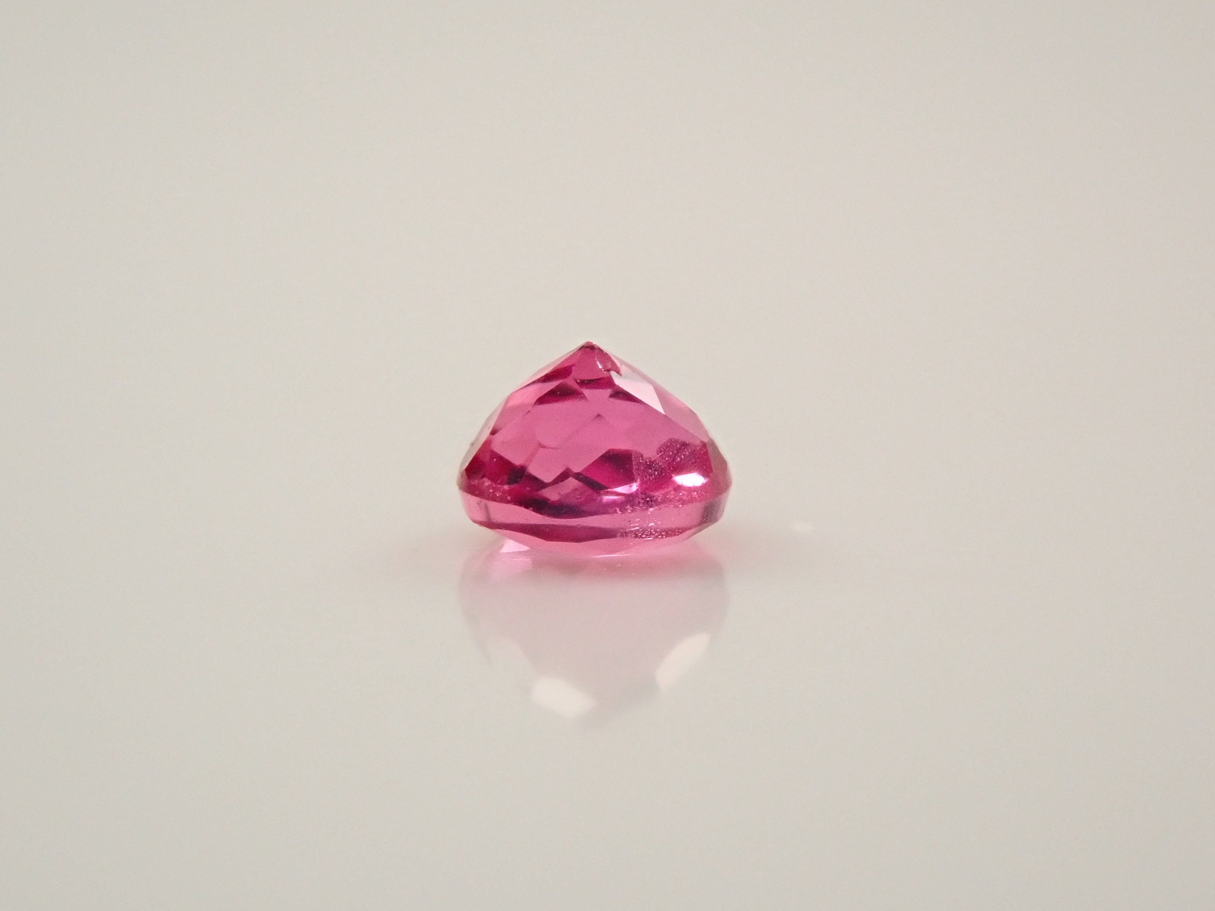 [12561027] American Red Beryl 0.049ct Loose Stone