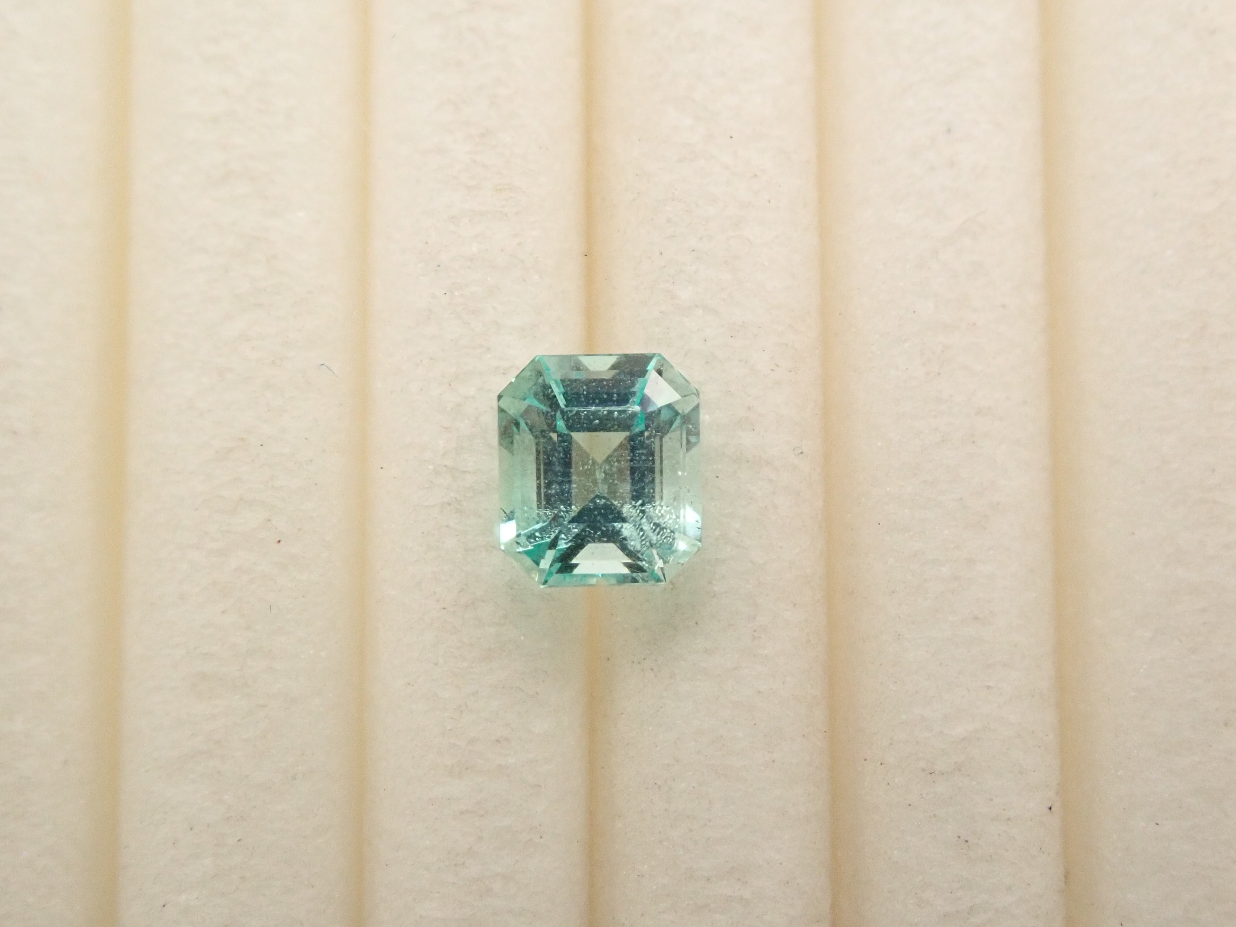 【11/29 22時販売】オーストラリア産エメラルド 0.320ctルース