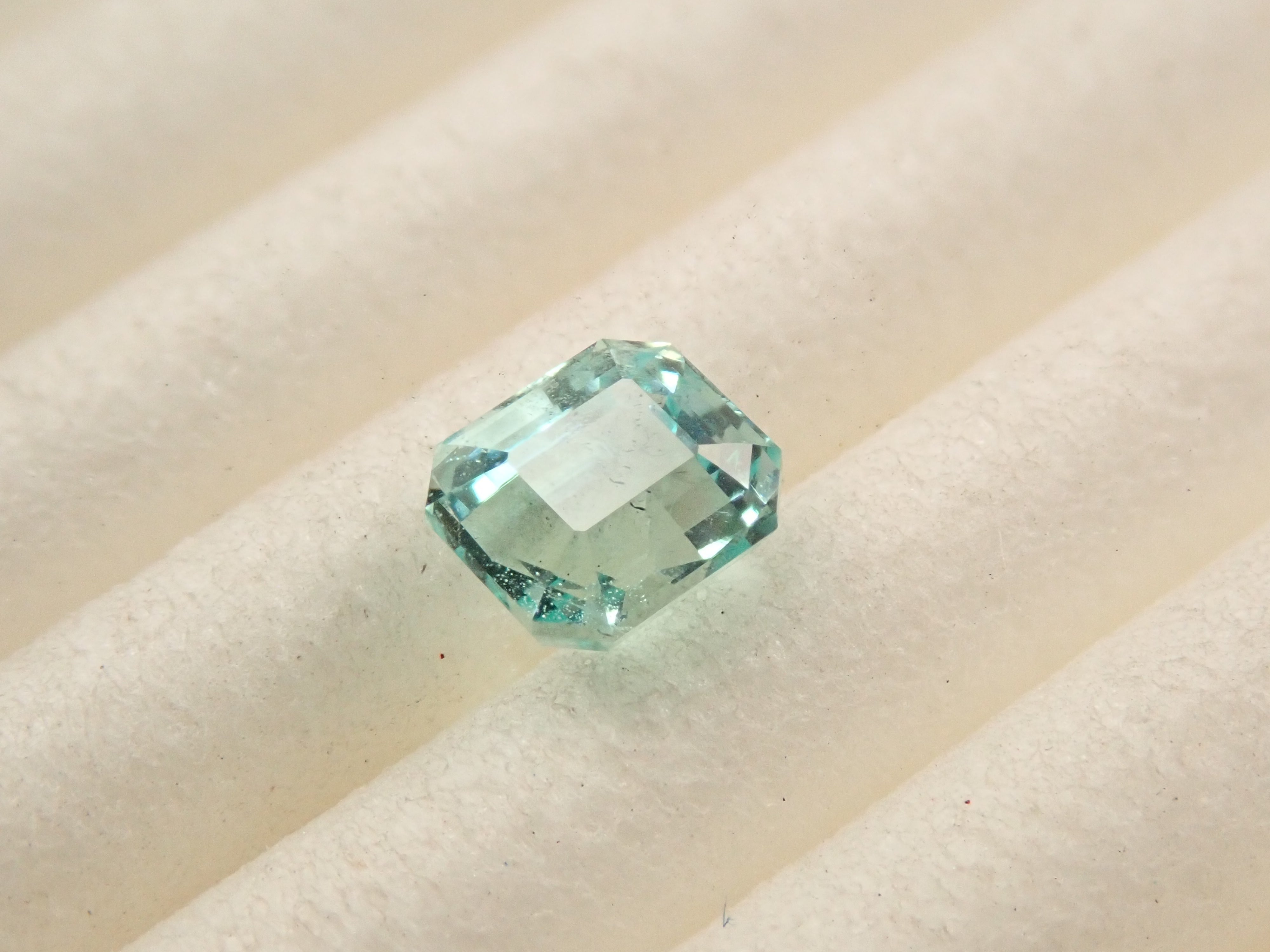 【11/29 22時販売】オーストラリア産エメラルド 0.320ctルース