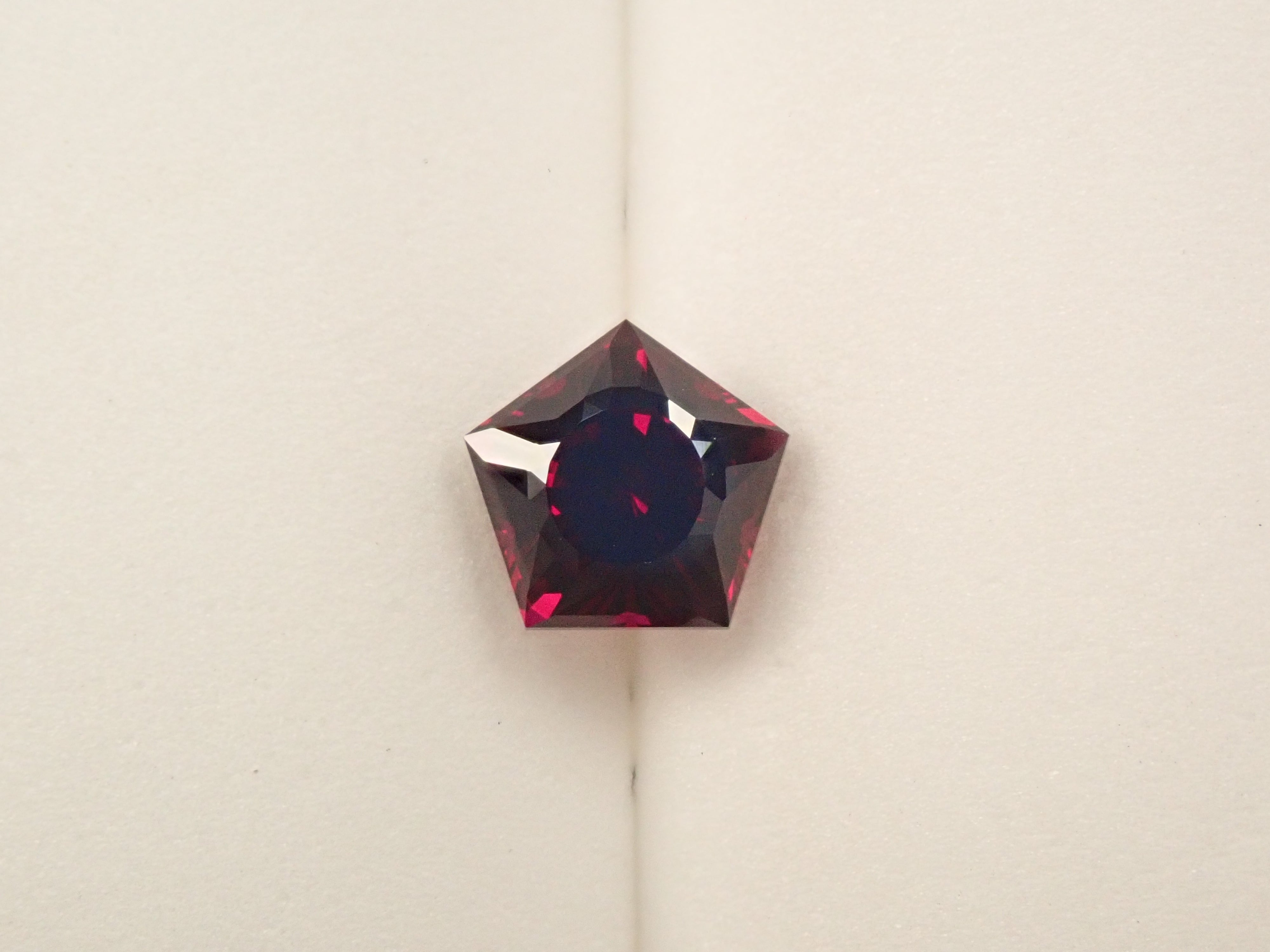 [12560334] 3.161克拉 莫三比克產紅榴石裸石