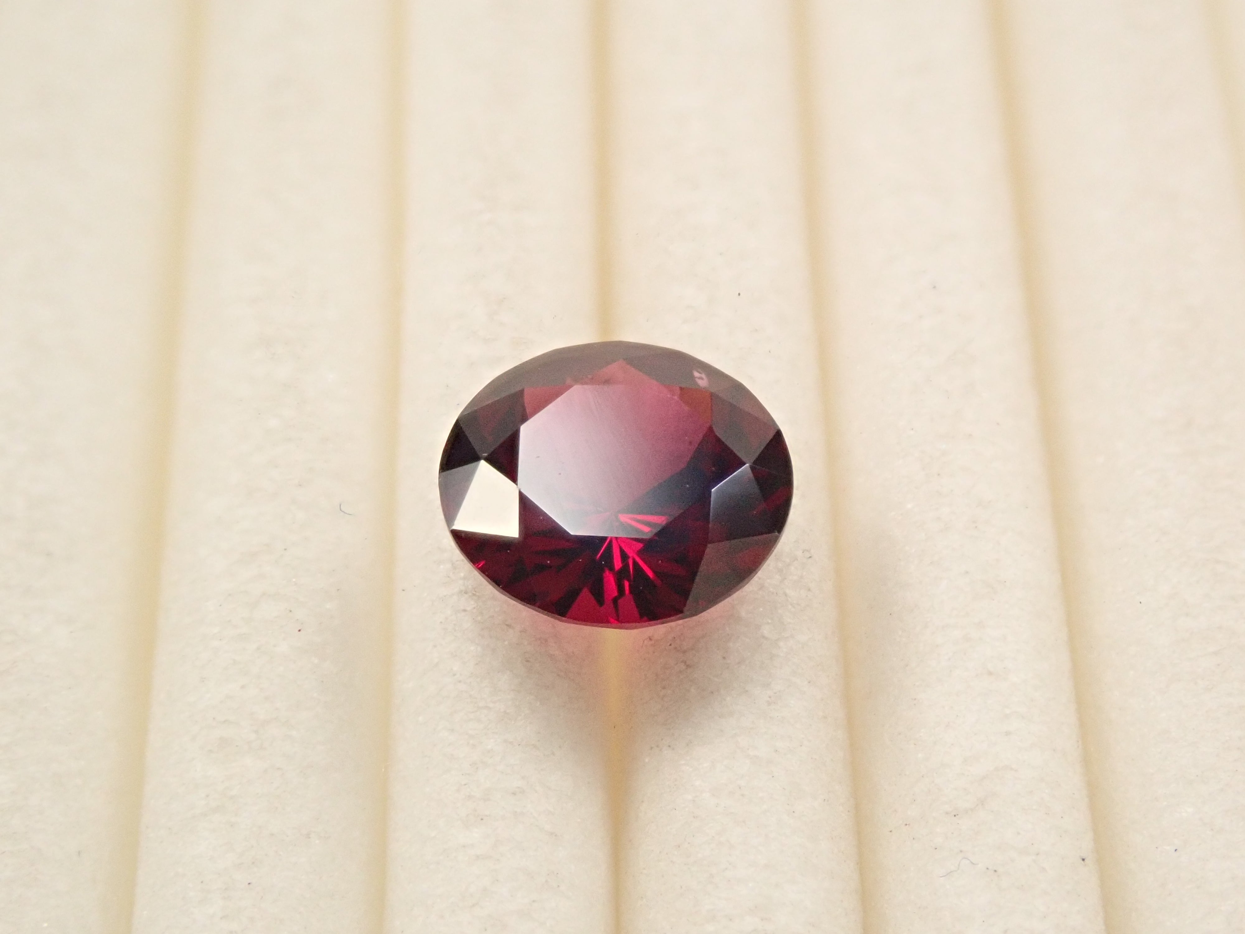 [12560337] Tanzanian Almandine Garnet 1.071ct Loose Stone
