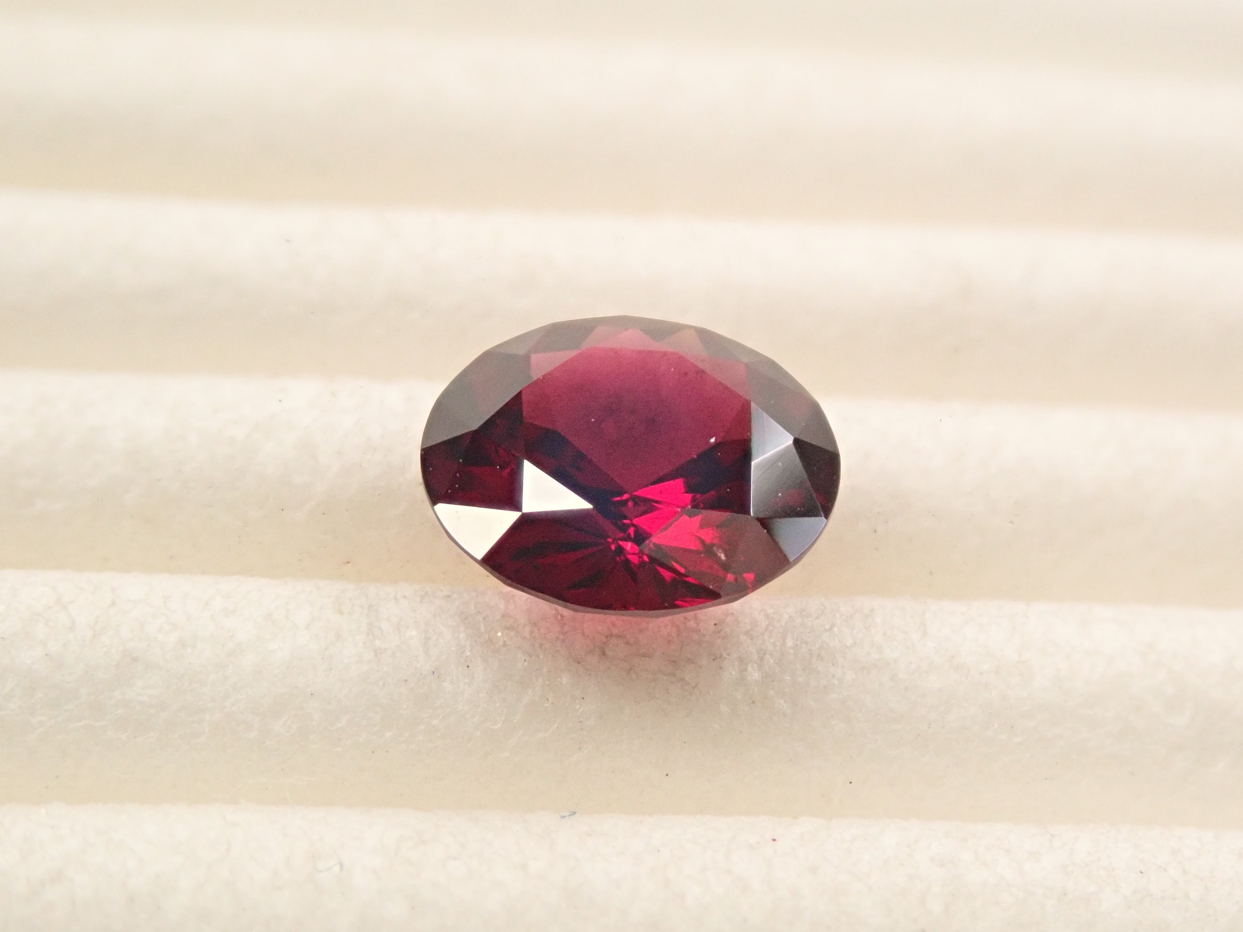 [12560337] Tanzanian Almandine Garnet 1.071ct Loose Stone