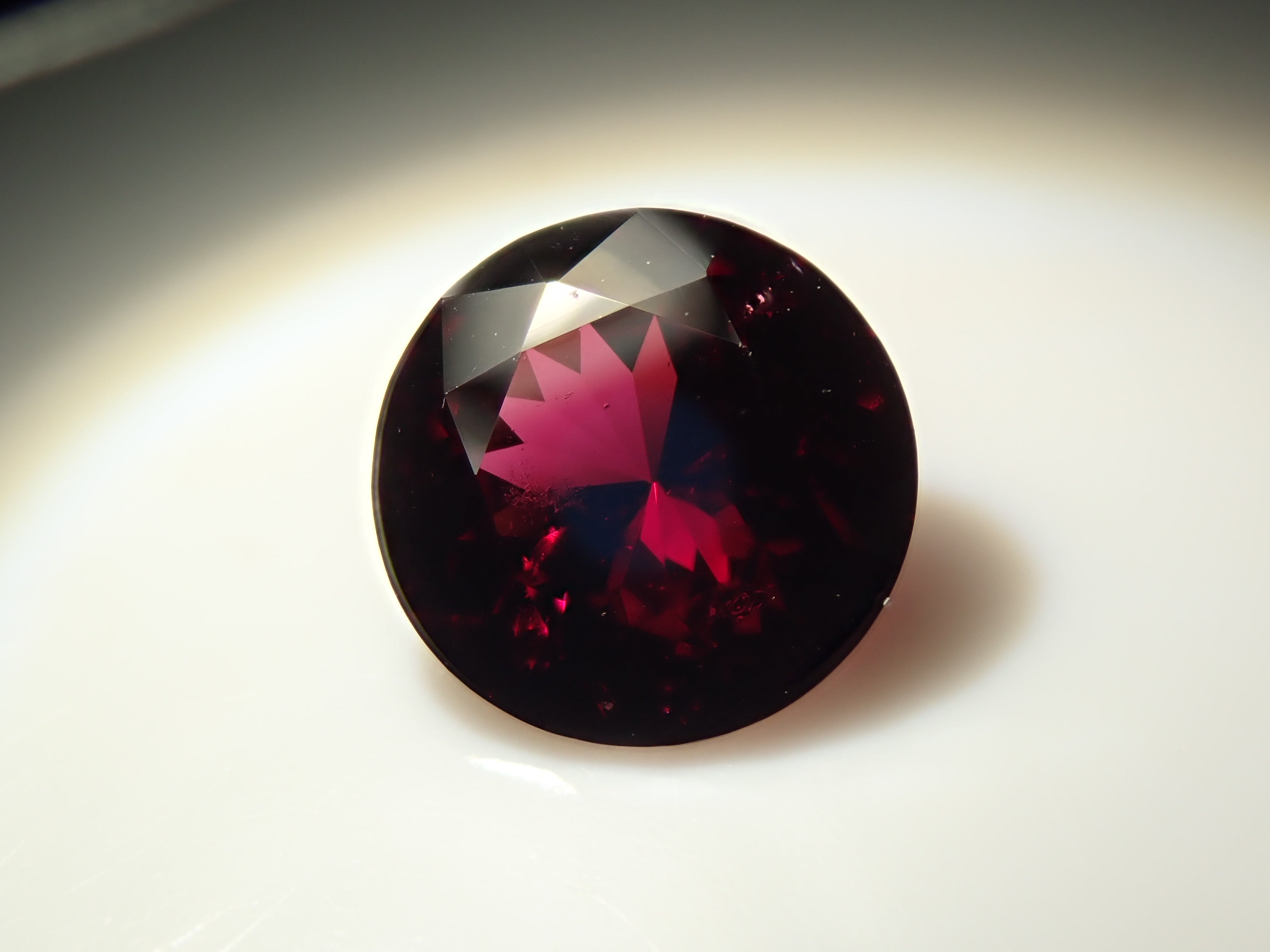 [12560337] Tanzanian Almandine Garnet 1.071ct Loose Stone