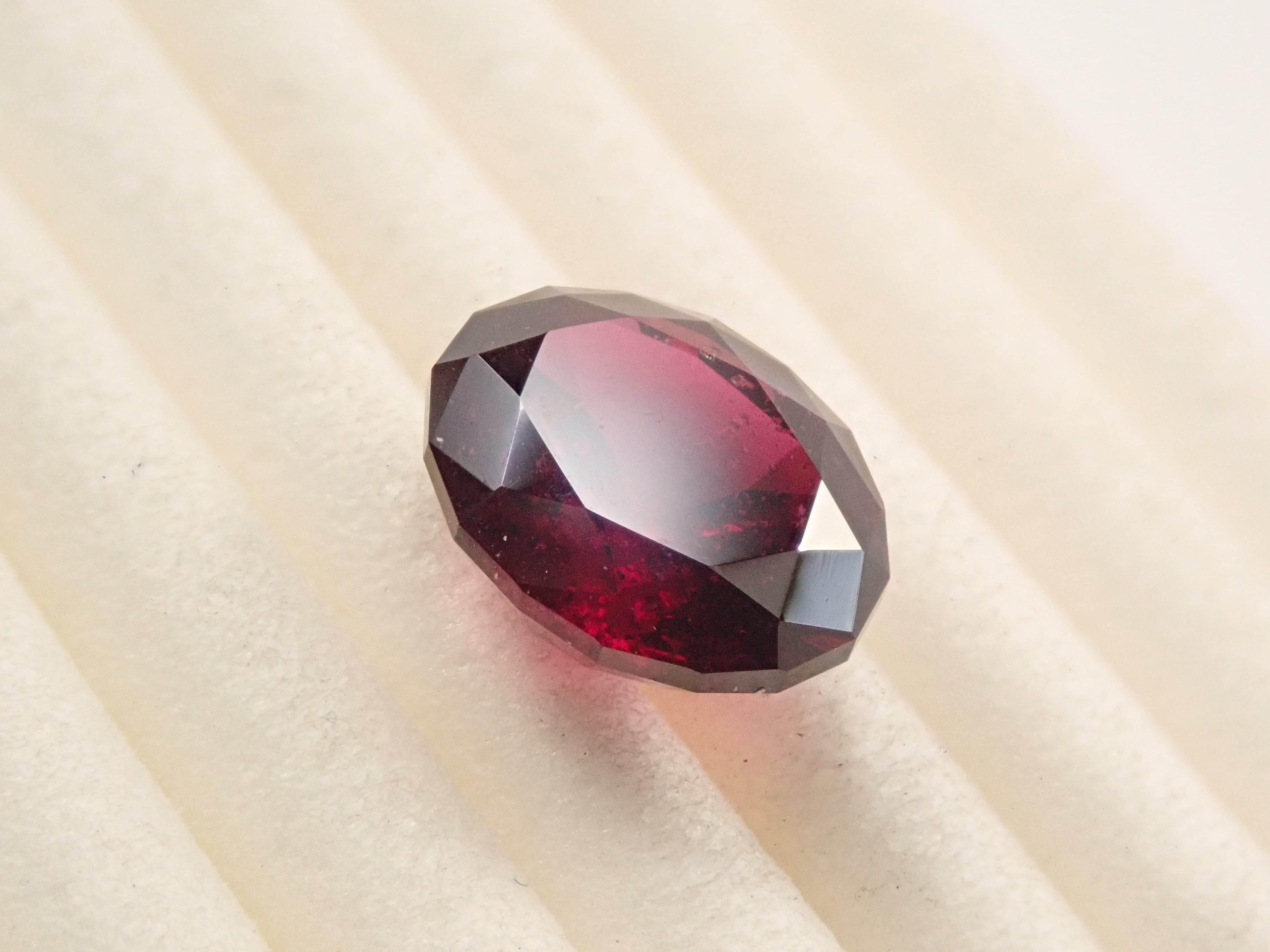 [12560338] Tanzanian Almandine Garnet 3.339ct Loose Stone