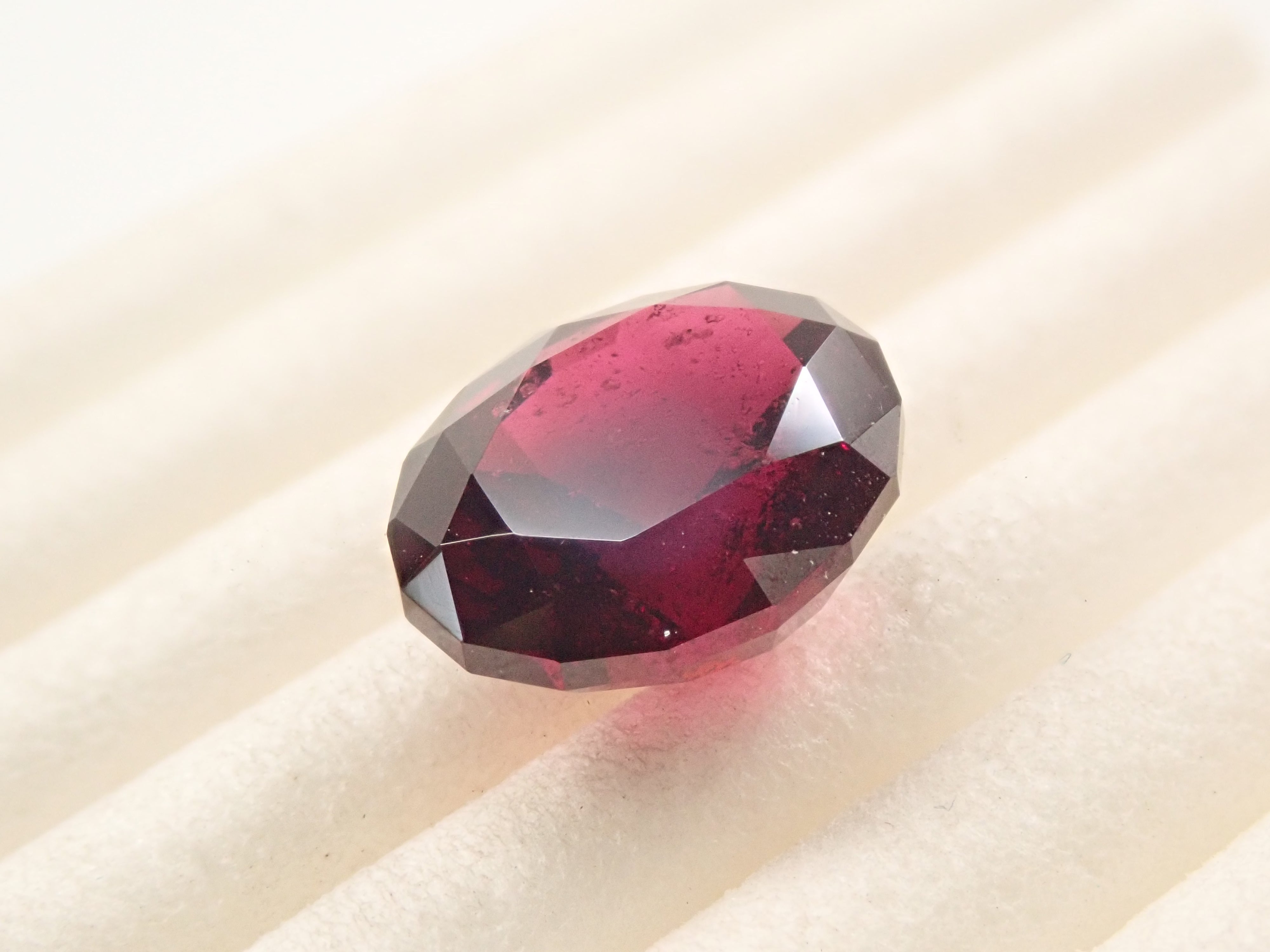 [12560338] Tanzanian Almandine Garnet 3.339ct Loose Stone