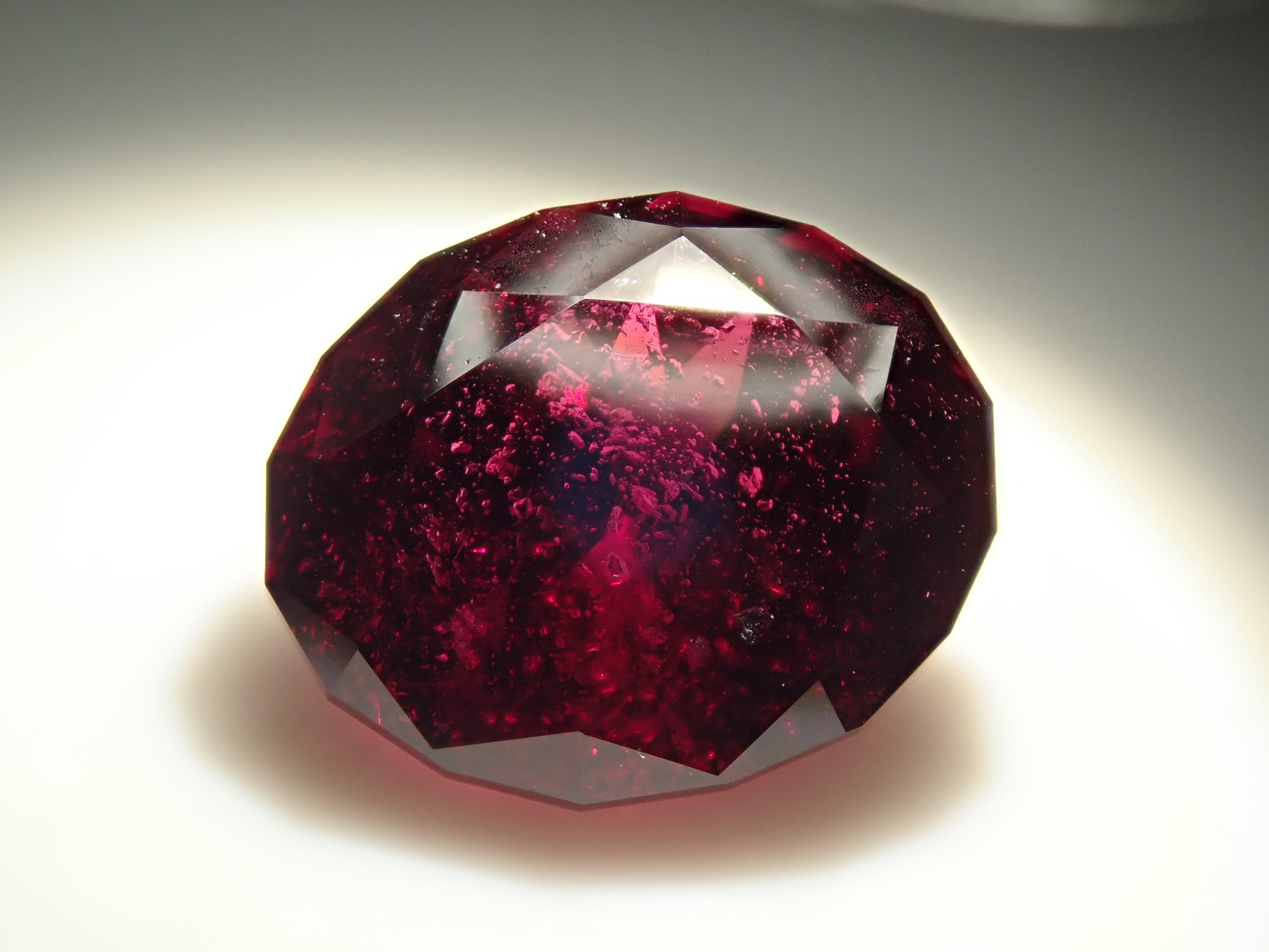 [12560338] Tanzanian Almandine Garnet 3.339ct Loose Stone