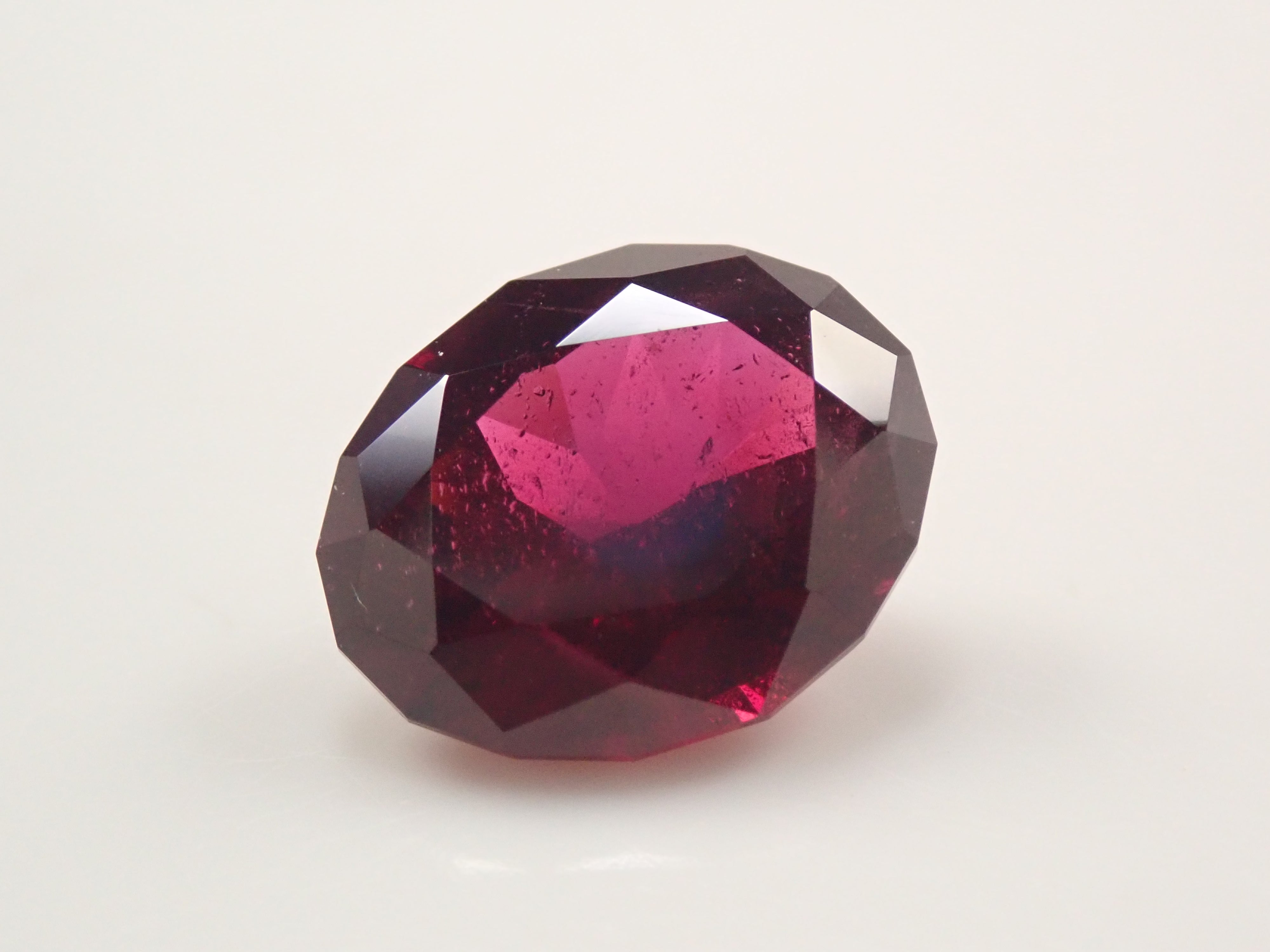 [12560339] 莫三比克紅榴石 3.662克拉 裸石