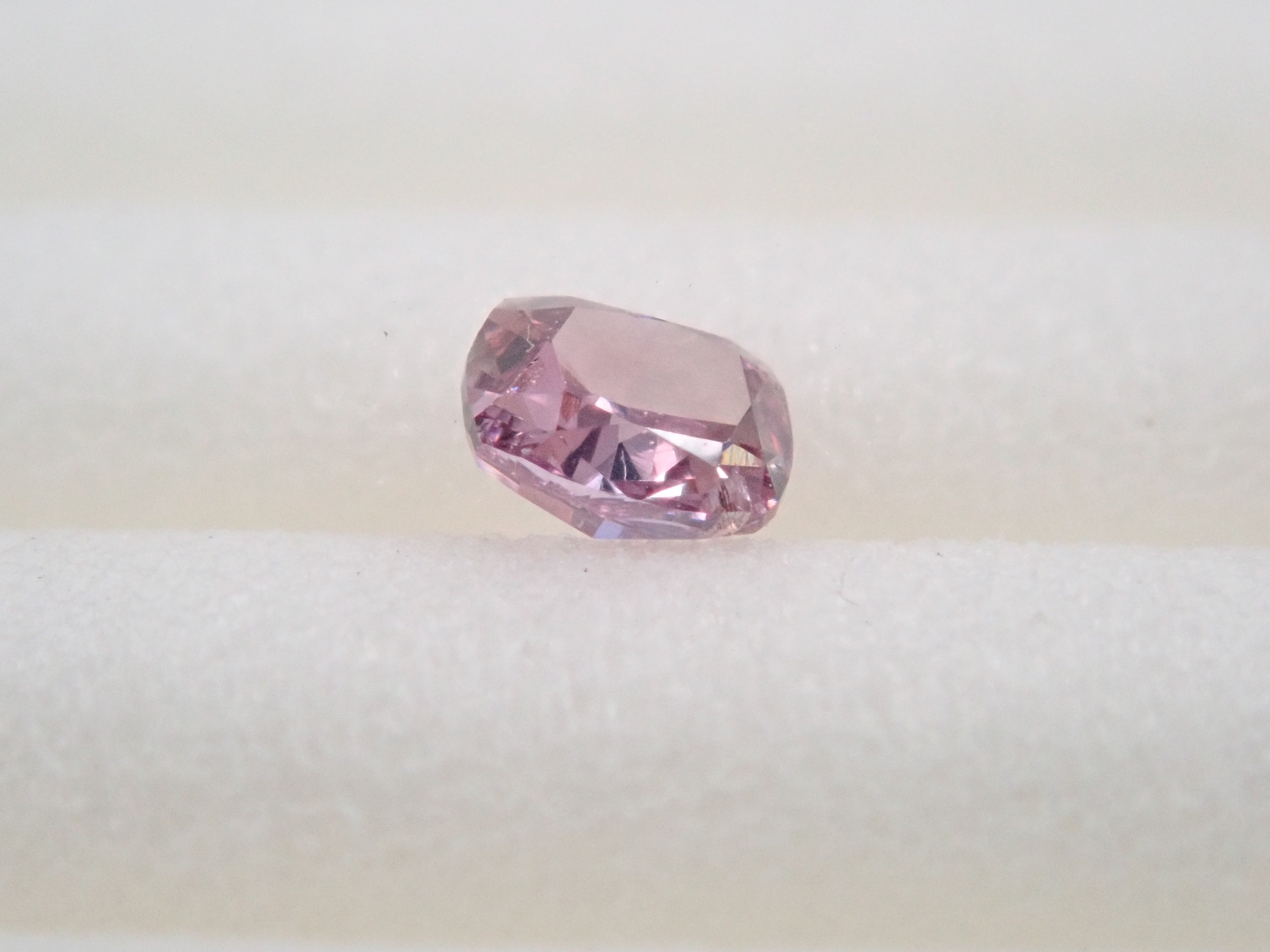 【32501566掲載】ピンクダイヤモンド 0.072ctルース(FANCY DEEP PURPLE PINK, I1)