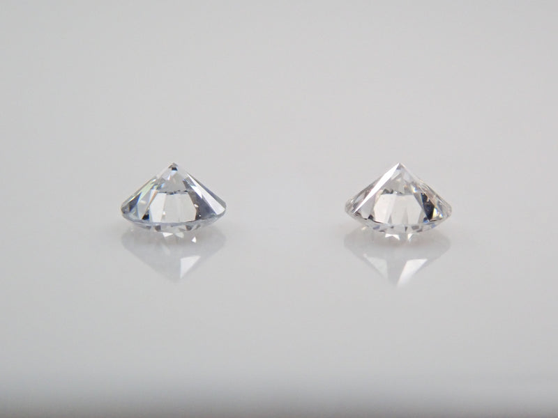 ラボグロウンダイヤモンド（合成ダイヤモンド）＆ 天然ダイヤモンド2石 
