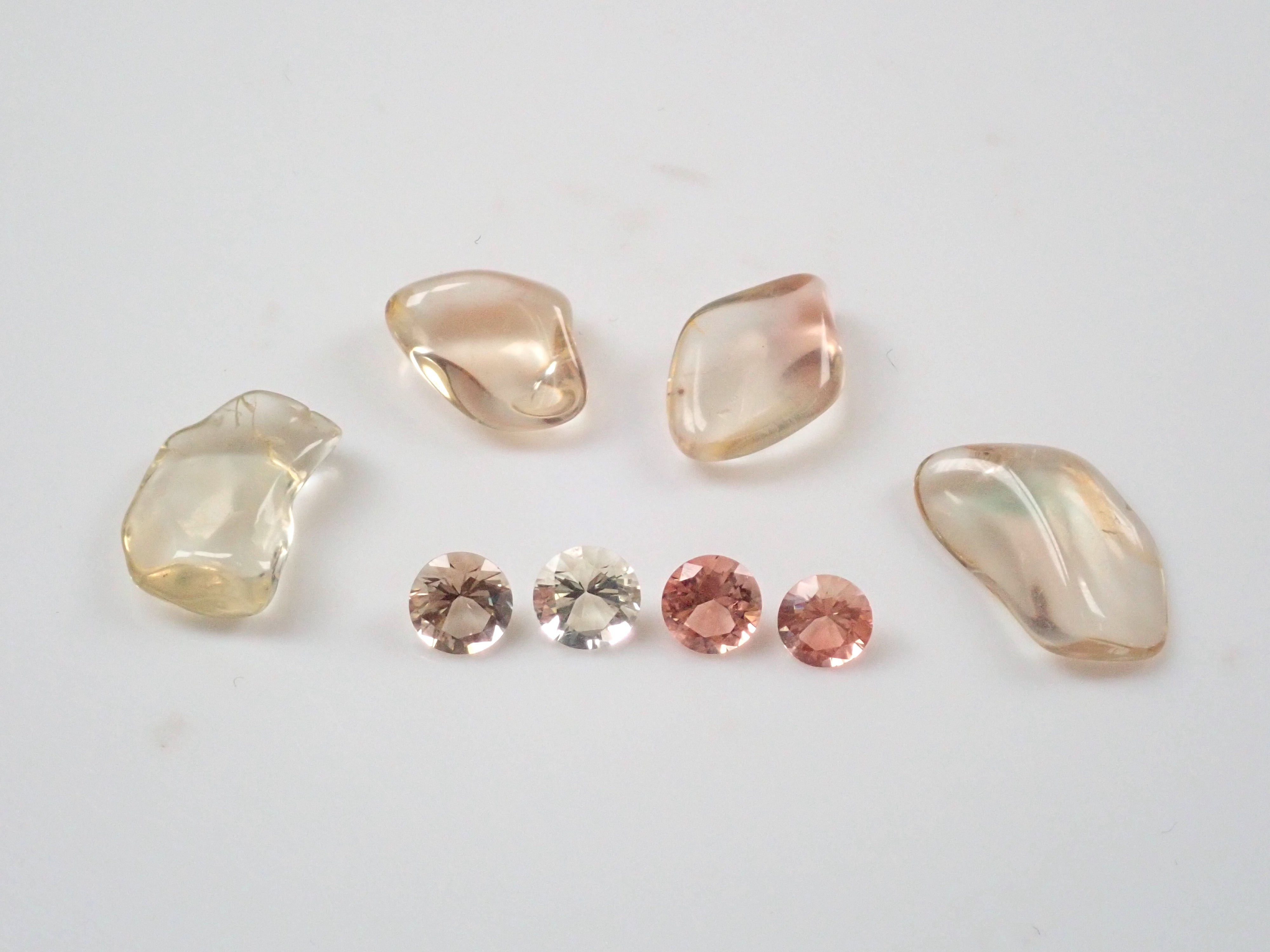 《Limited 4 stones》Oregon sunstone cut by KEN &amp; 2 rough stones set by KEN for polishing💎 (4.3-5.0mm, average 2.5ct)《Multiple purchase discount available》