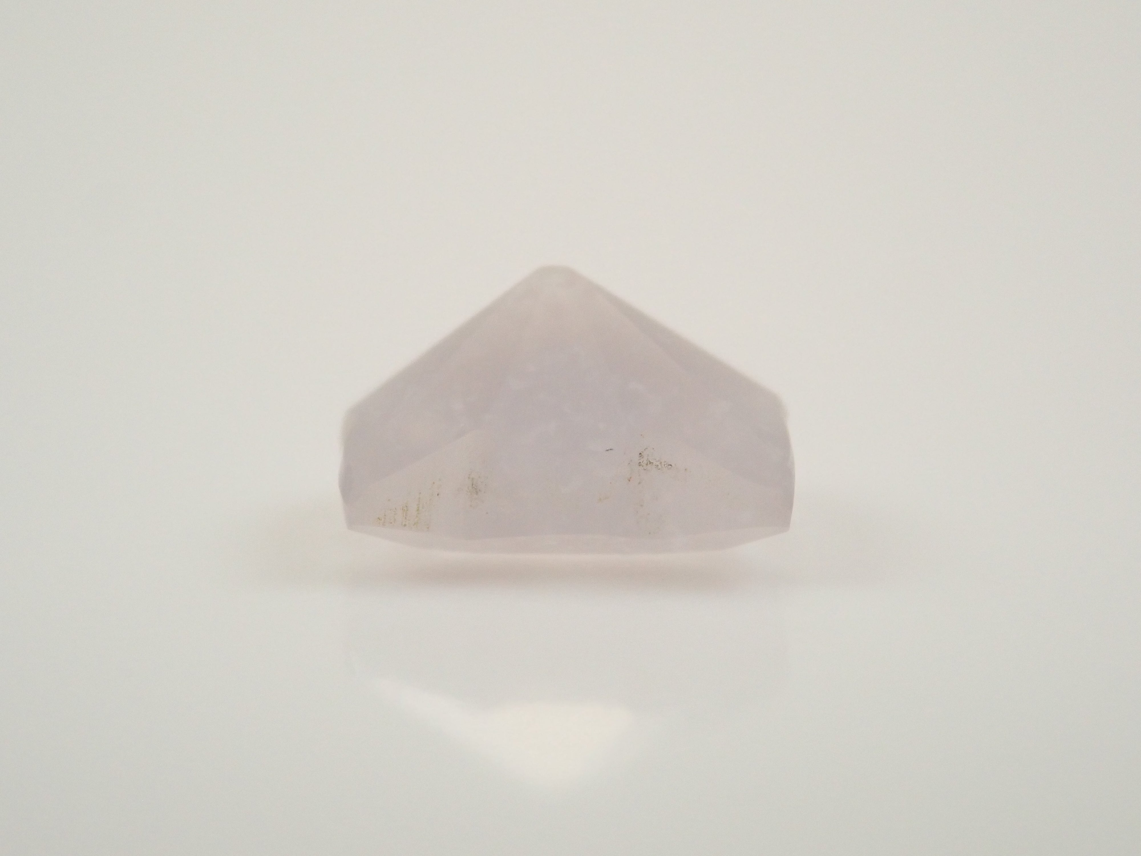 【11/14 22時販売】【猫カット】ブラジル産ホワイトカルセドニー 0.707ctルース