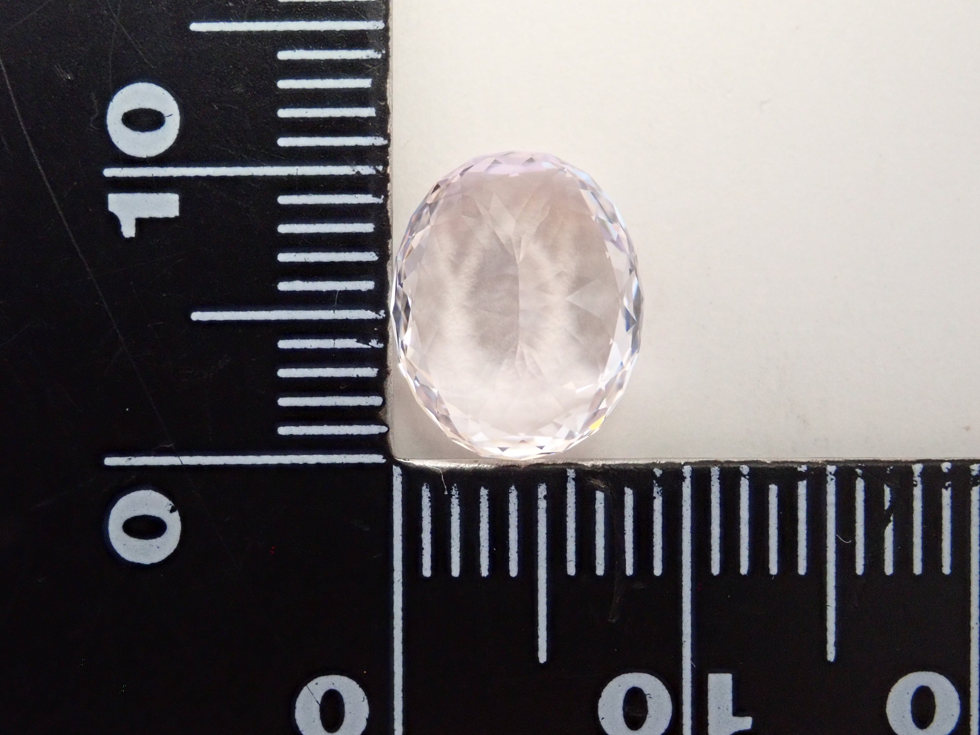 【11/14 22時販売】アフガニスタン産クンツァイト 3.973ctルース