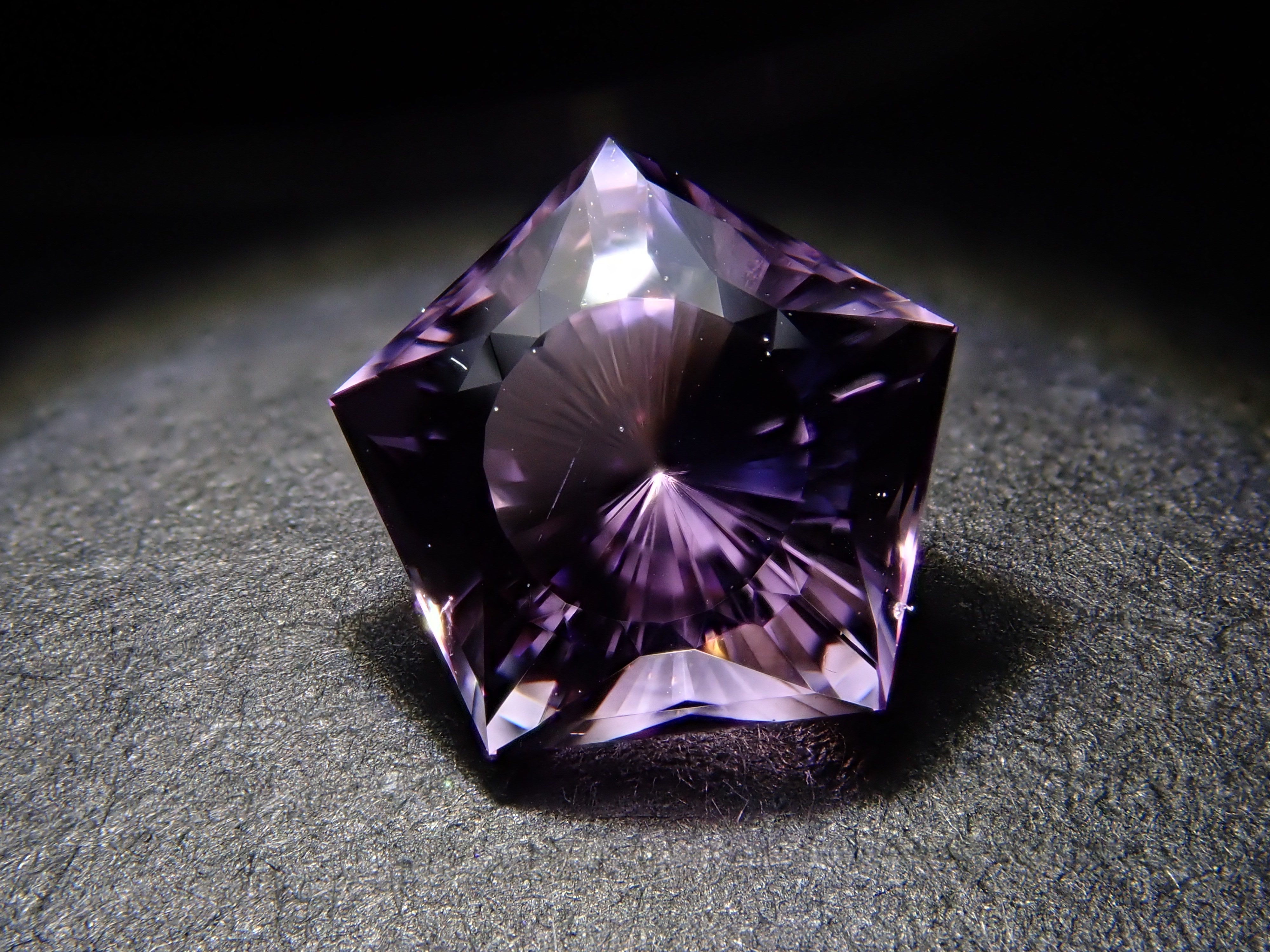 【11/14 22時販売】ブラジル産ローズアメジスト 0.793ctルース