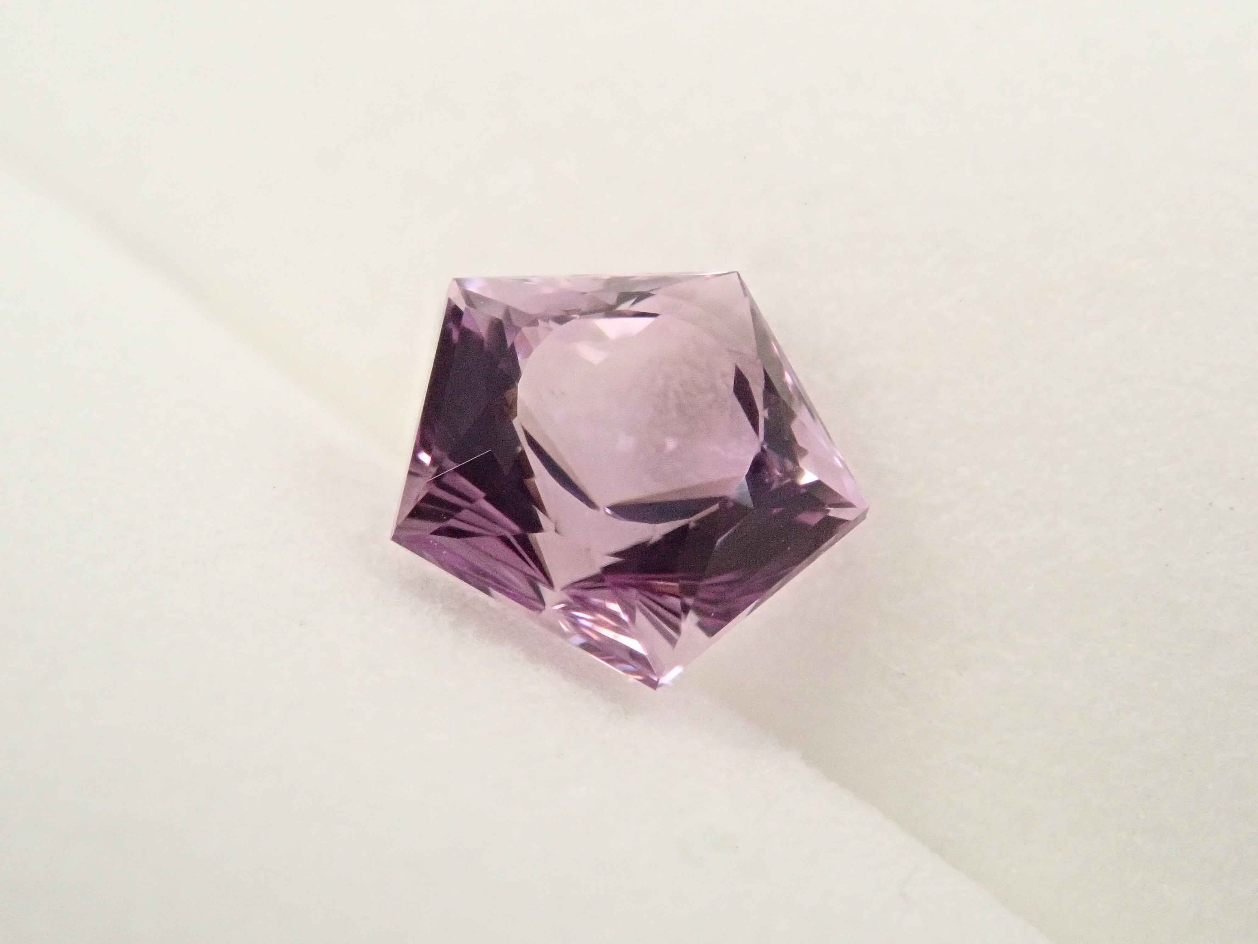 【11/14 22時販売】ブラジル産ローズアメジスト 0.793ctルース