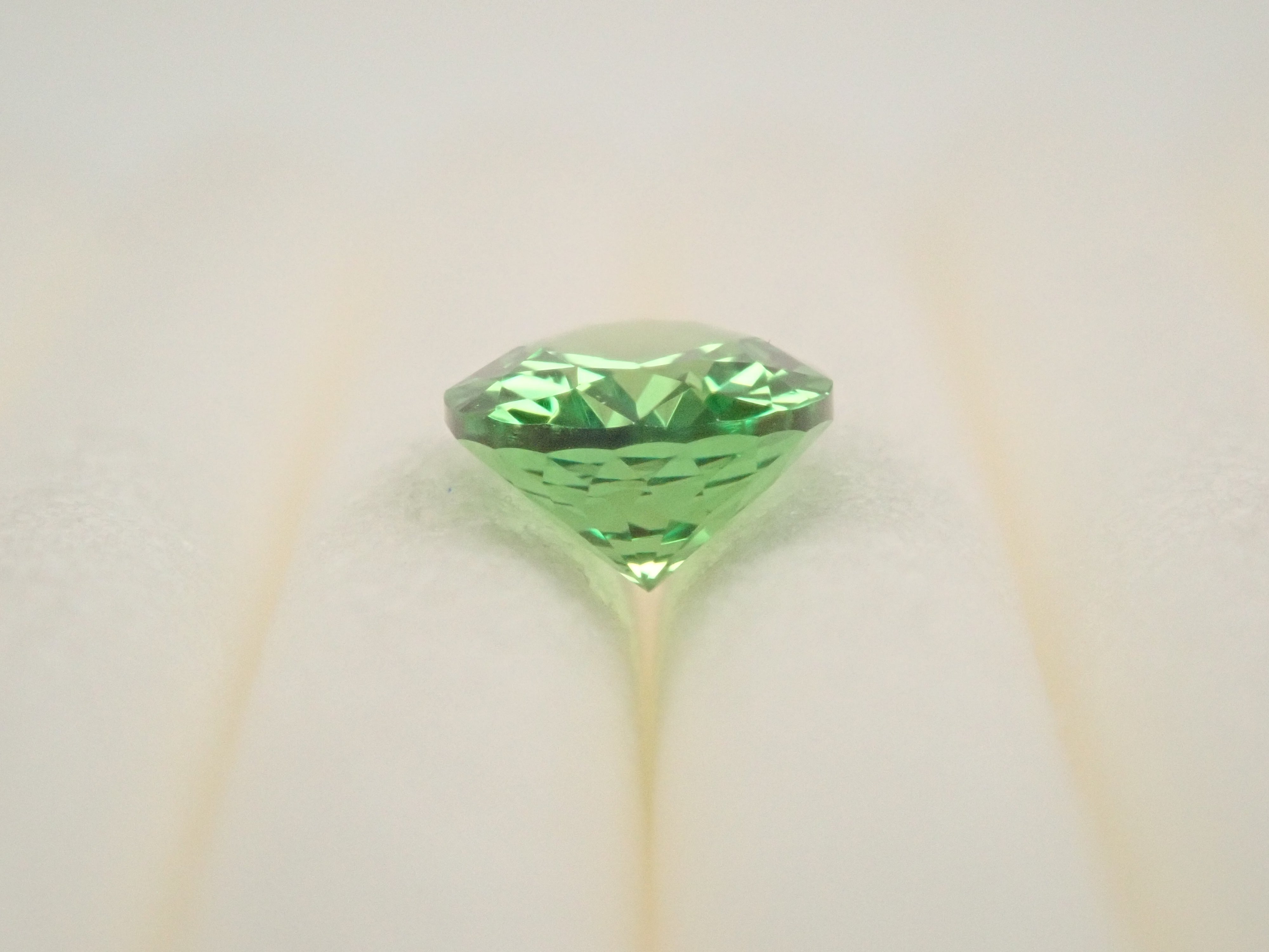 ケニア産ツァボライト 0.411ctルース