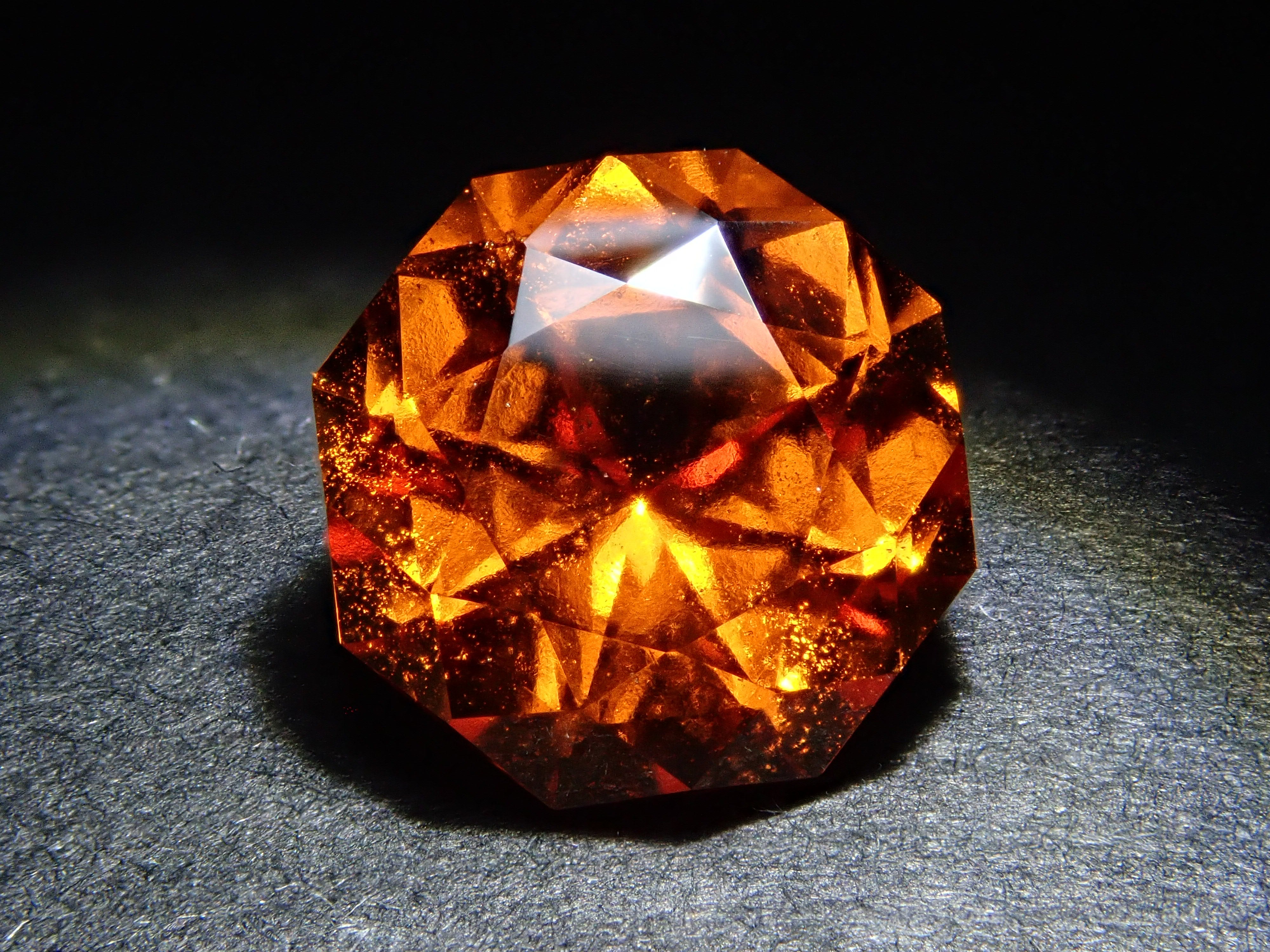 [11/22 22:00] Sri Lankan Hessonite Garnet 1.968ct Loose Stone