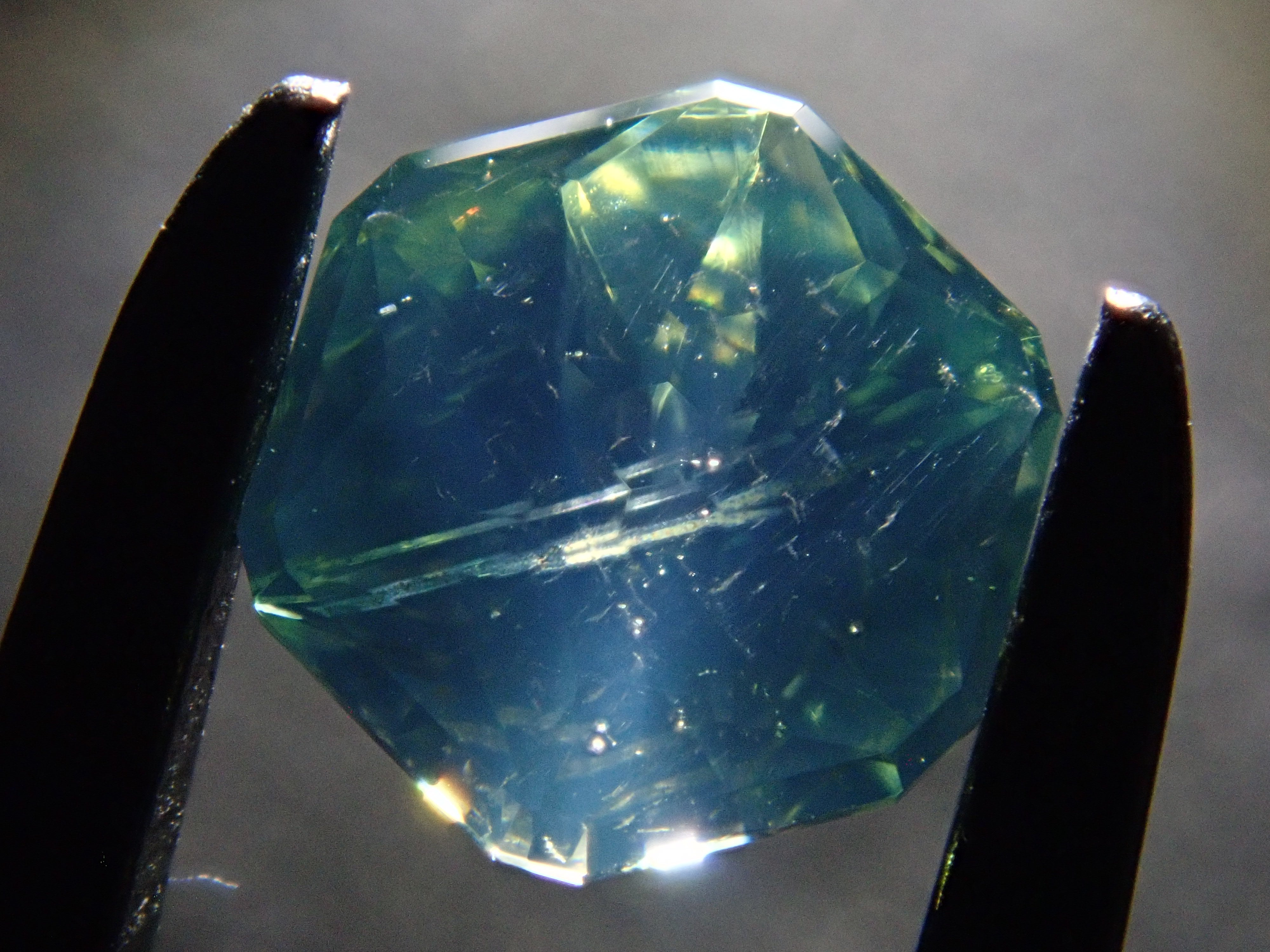 【11/17 22時販売】スリランカ産グリーンジルコン 0.734ctルース