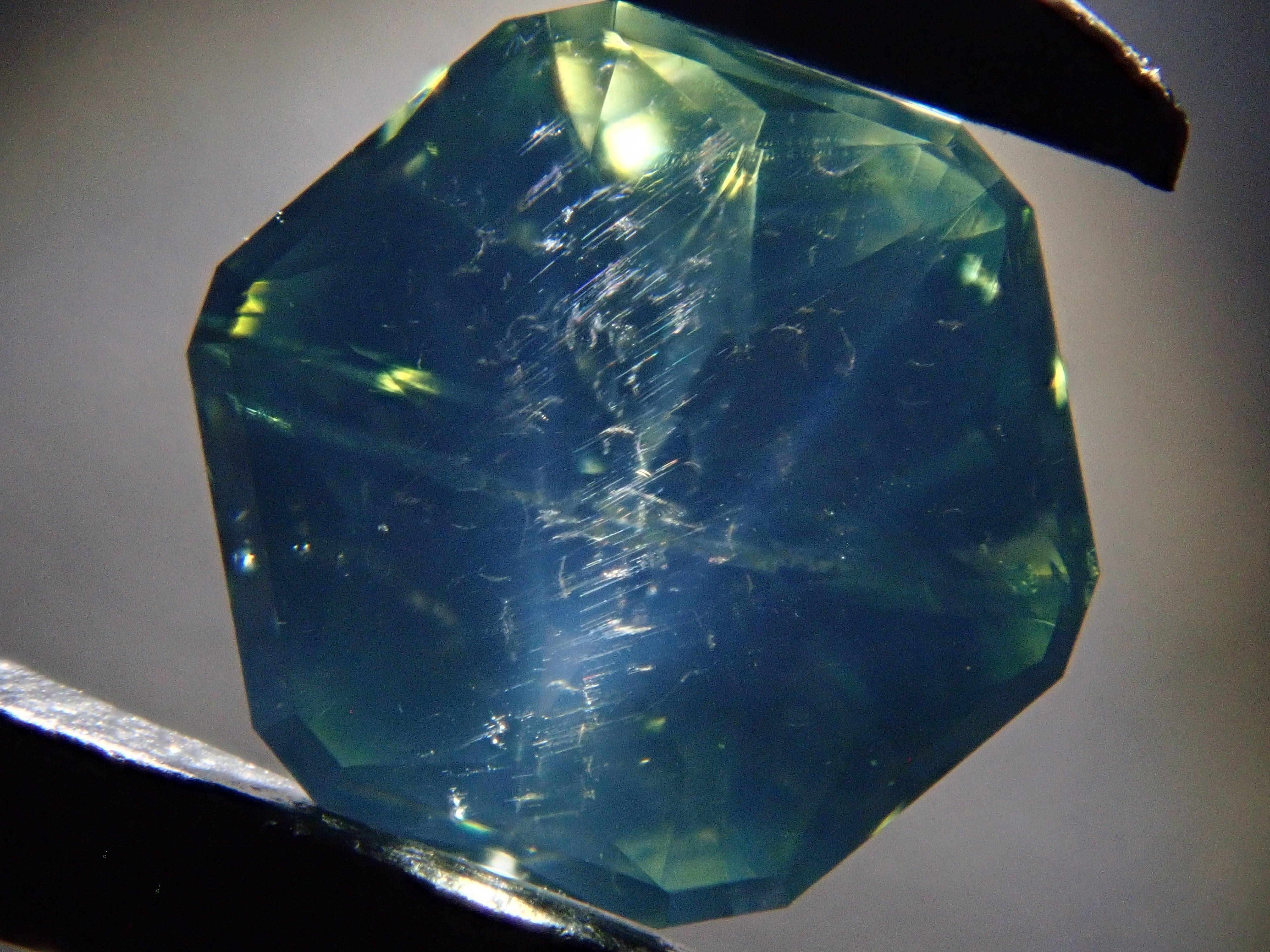 【11/17 22時販売】スリランカ産グリーンジルコン 0.734ctルース