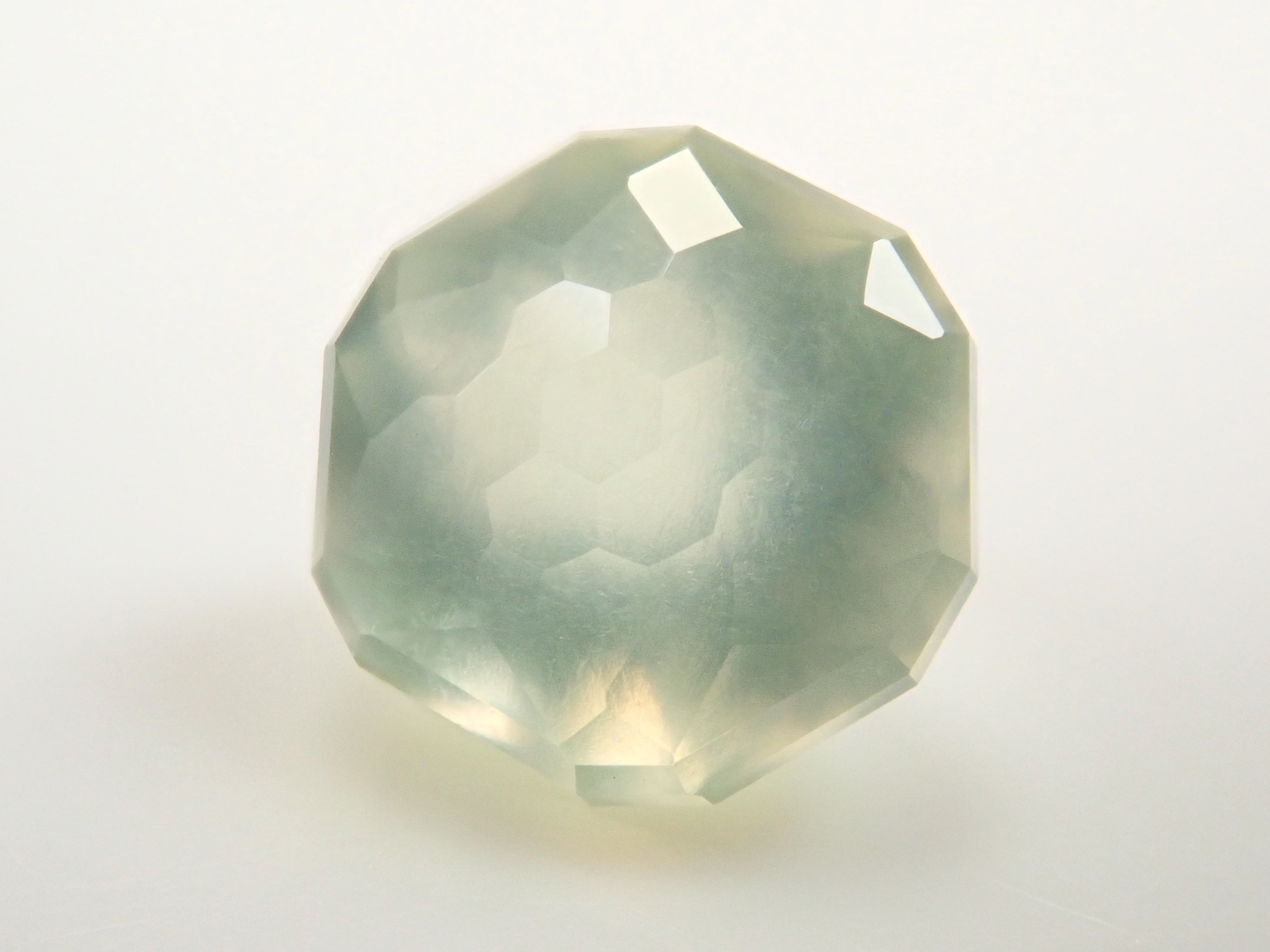 【11/18 22時販売】オーストラリア産プレーナイト 1.705ctルース