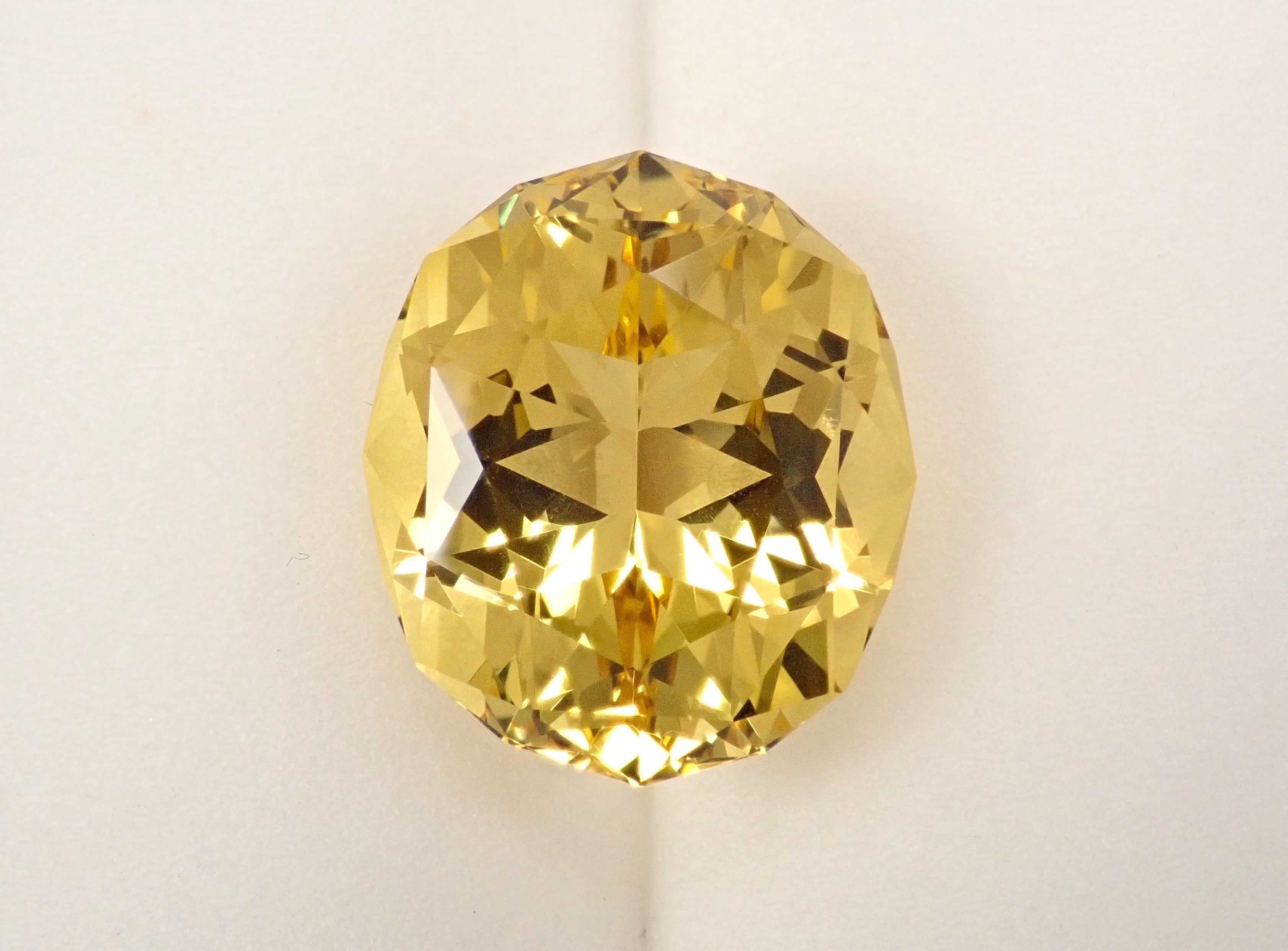 【11/20 22時販売】ブラジル産イエローベリル 9.747ctルース