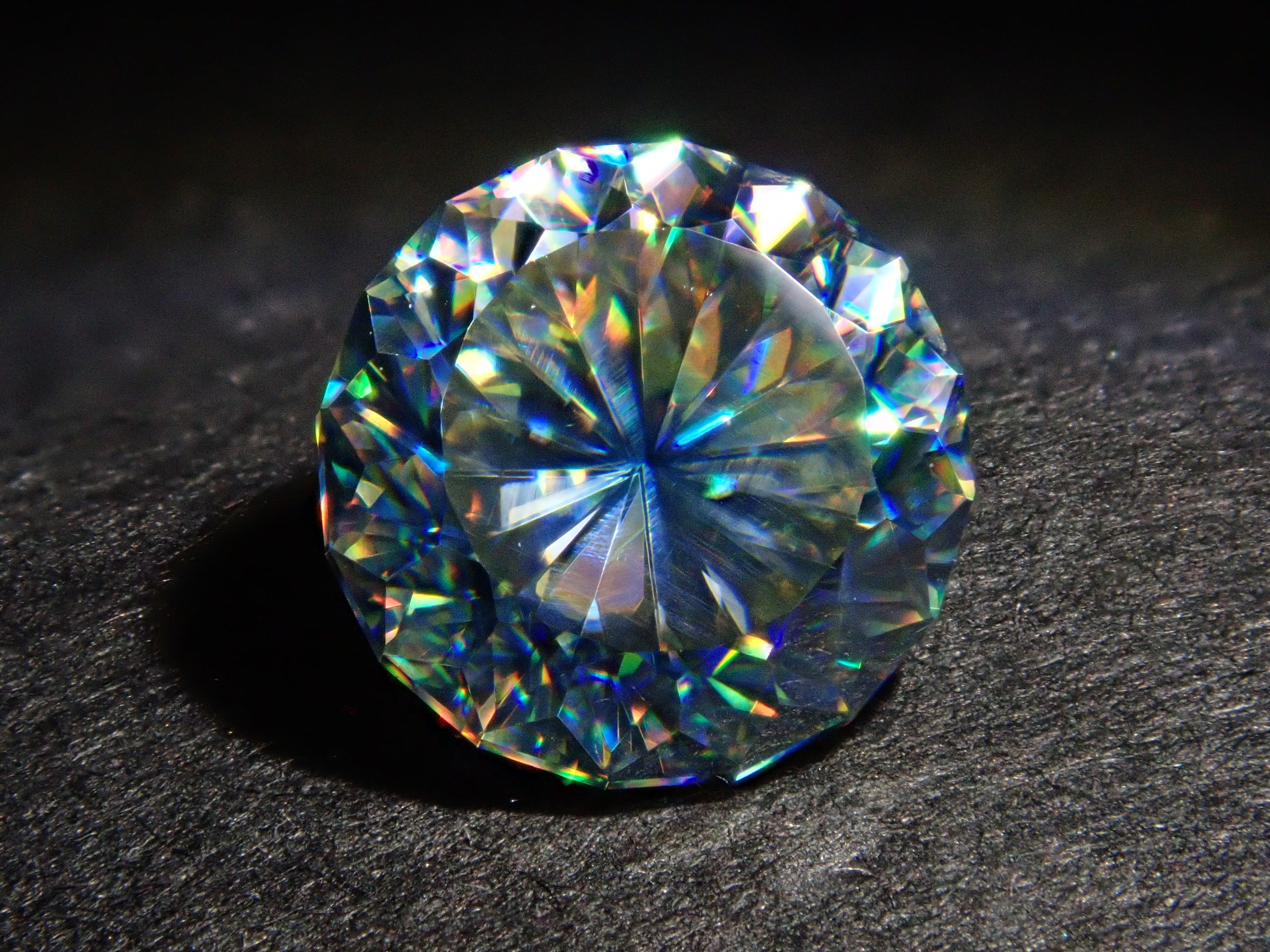 【11/23 22時販売】合成ルチル 6.1mm/1.312ctルース