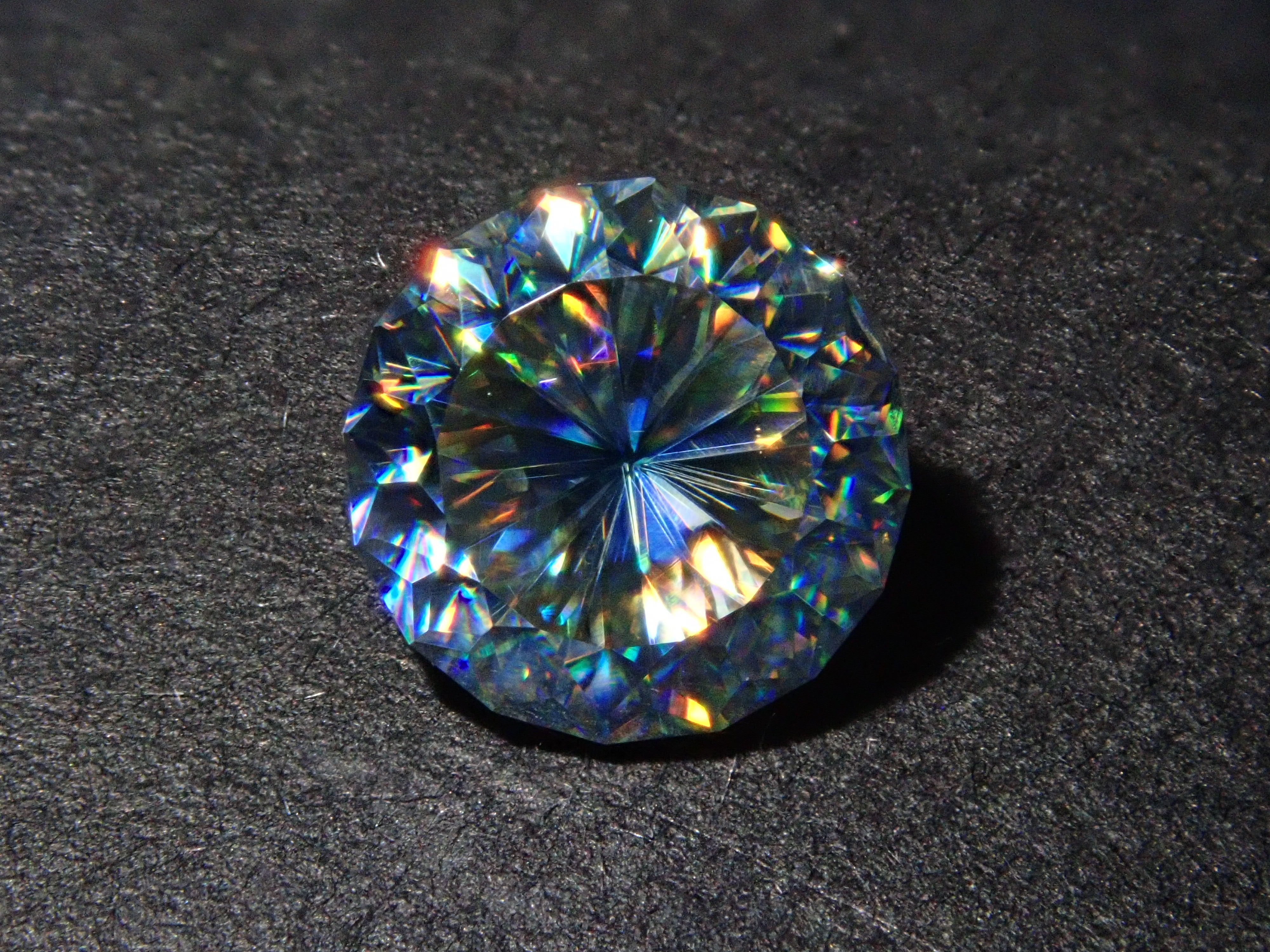 【11/23 22時販売】合成ルチル 6.1mm/1.312ctルース