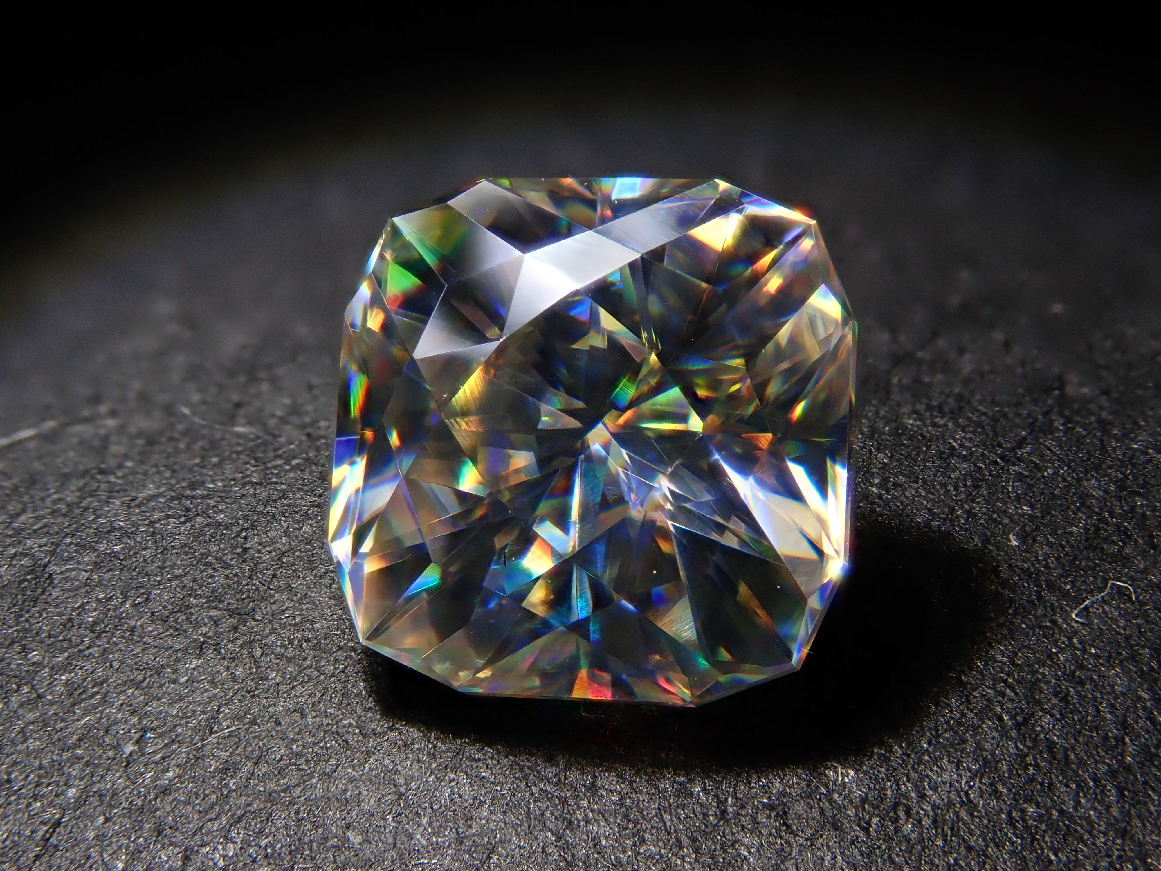 Synthetic rutile 1.681ct loose stone