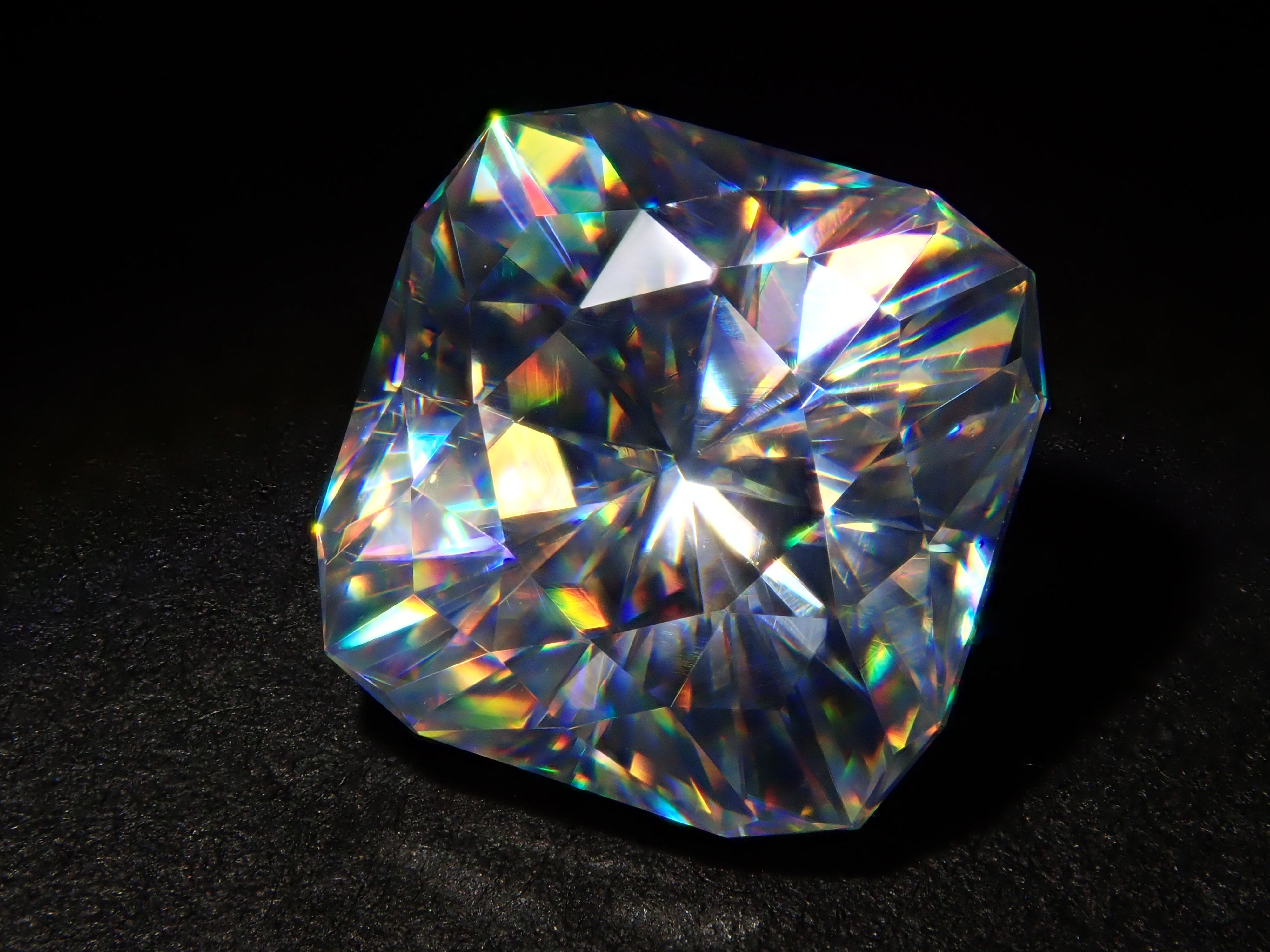 【11/16 22時販売】合成ルチル 3.637ctルース