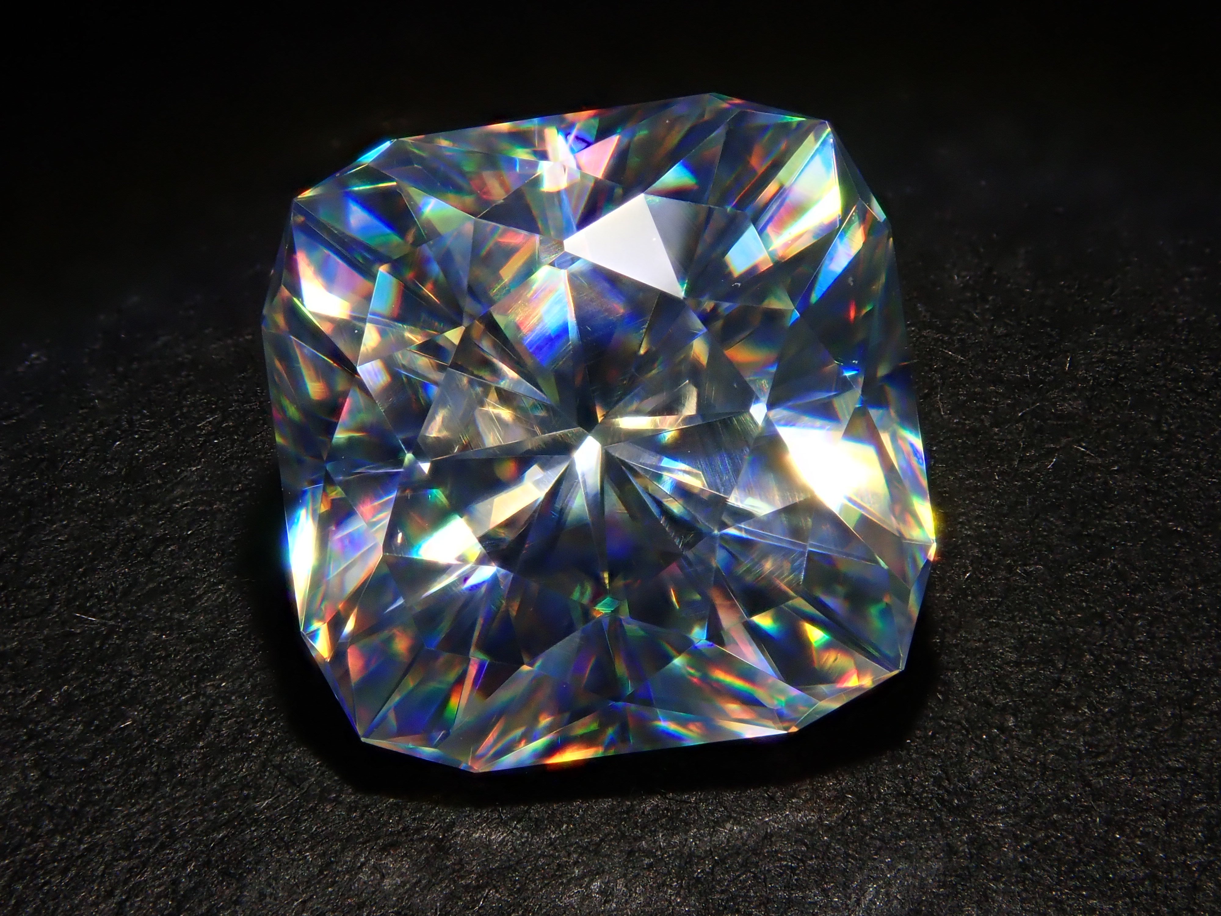 【11/16 22時販売】合成ルチル 3.637ctルース