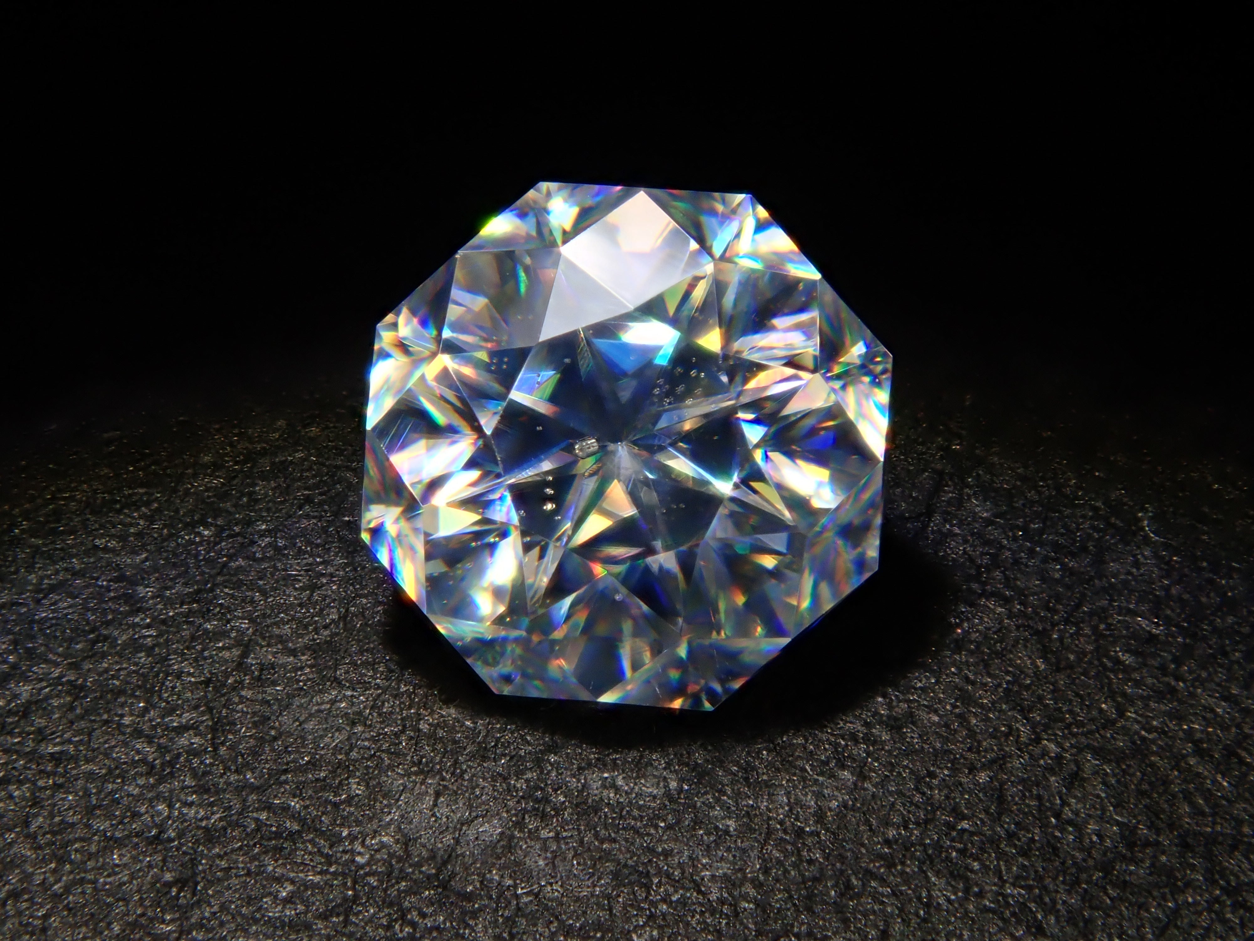 【12/25 22時販売】合成ルチル 0.538ctルース