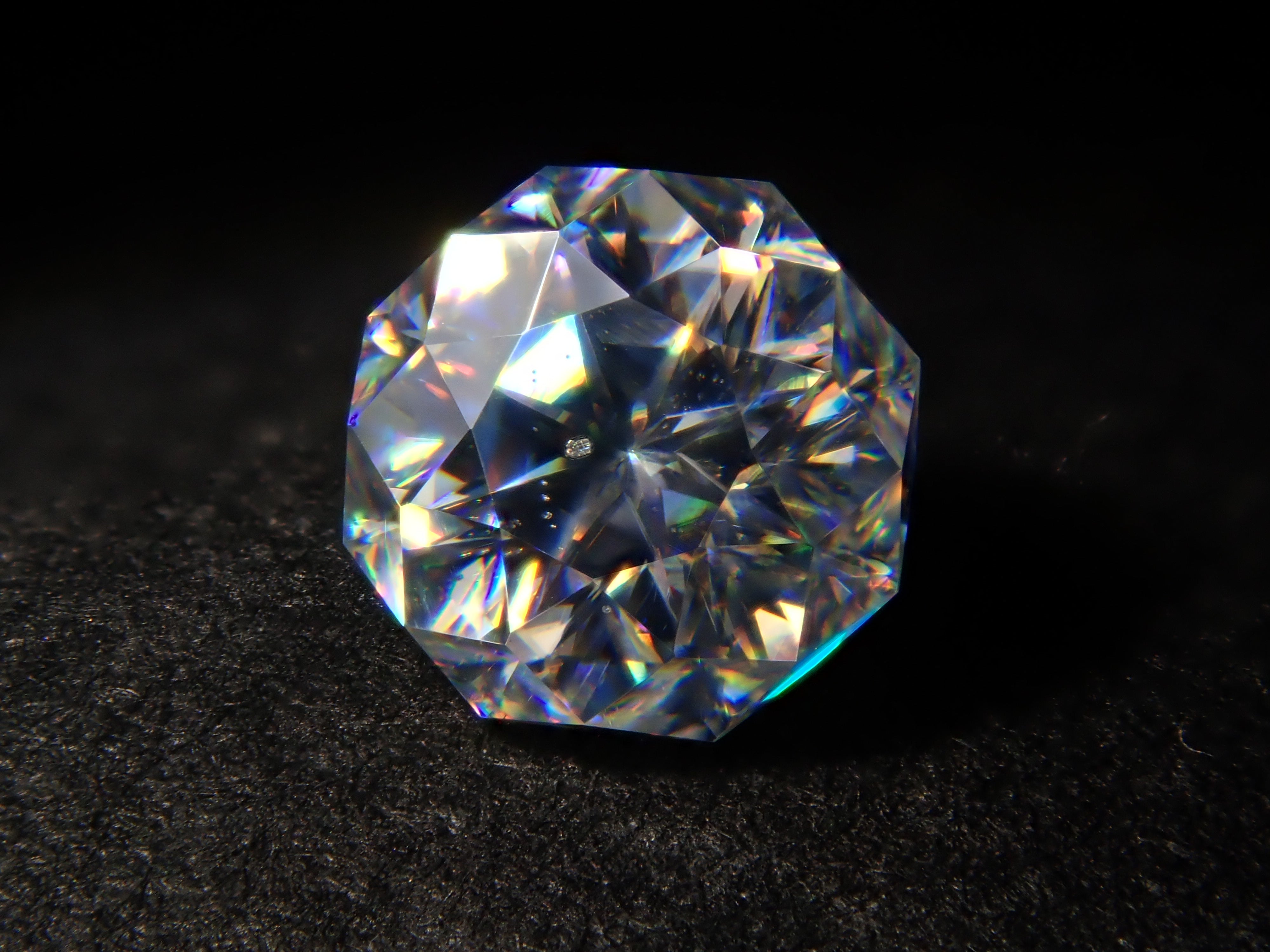 【12/25 22時販売】合成ルチル 0.538ctルース