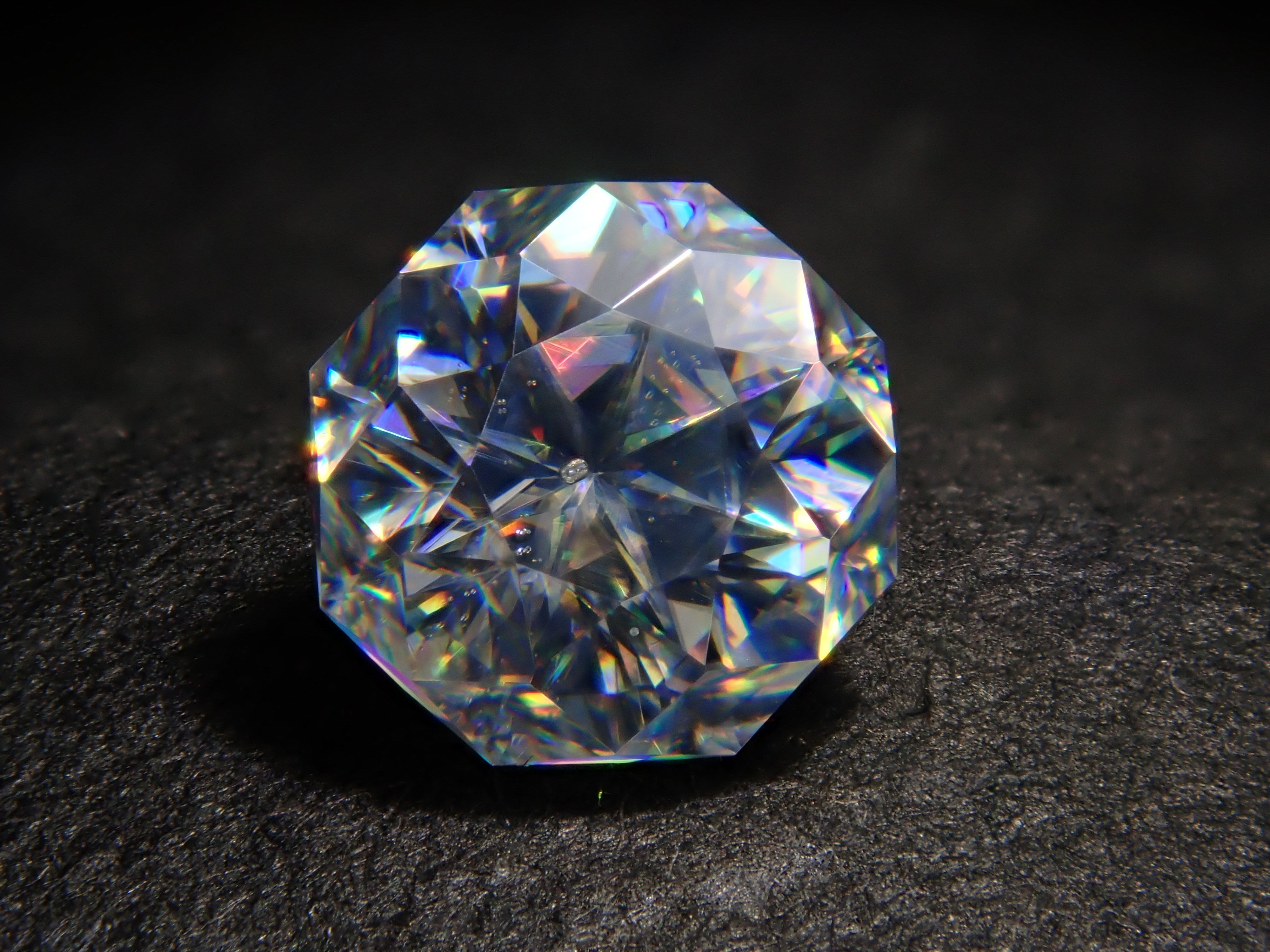 【12/25 22時販売】合成ルチル 0.538ctルース