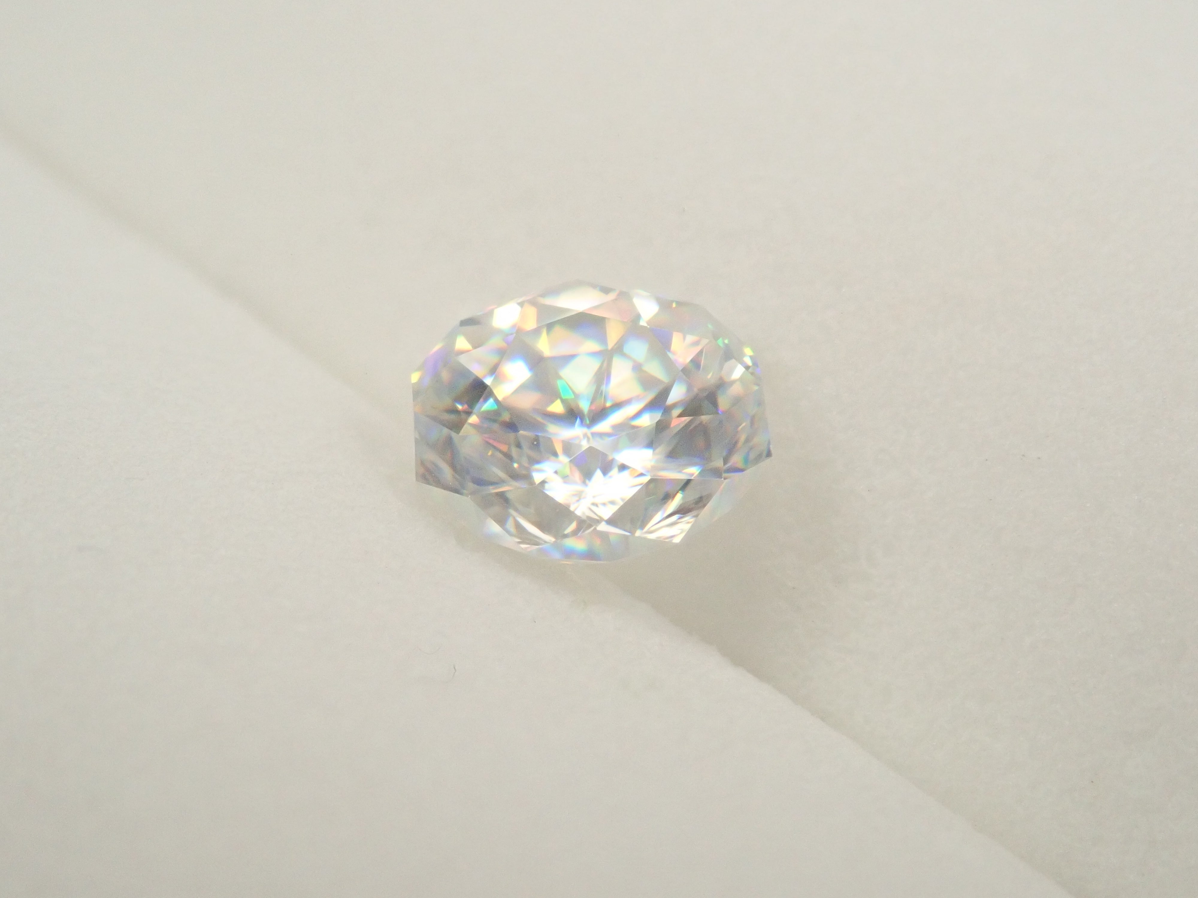 【11/27 22時販売】合成ルチル 6.2mm/1.490ctルース