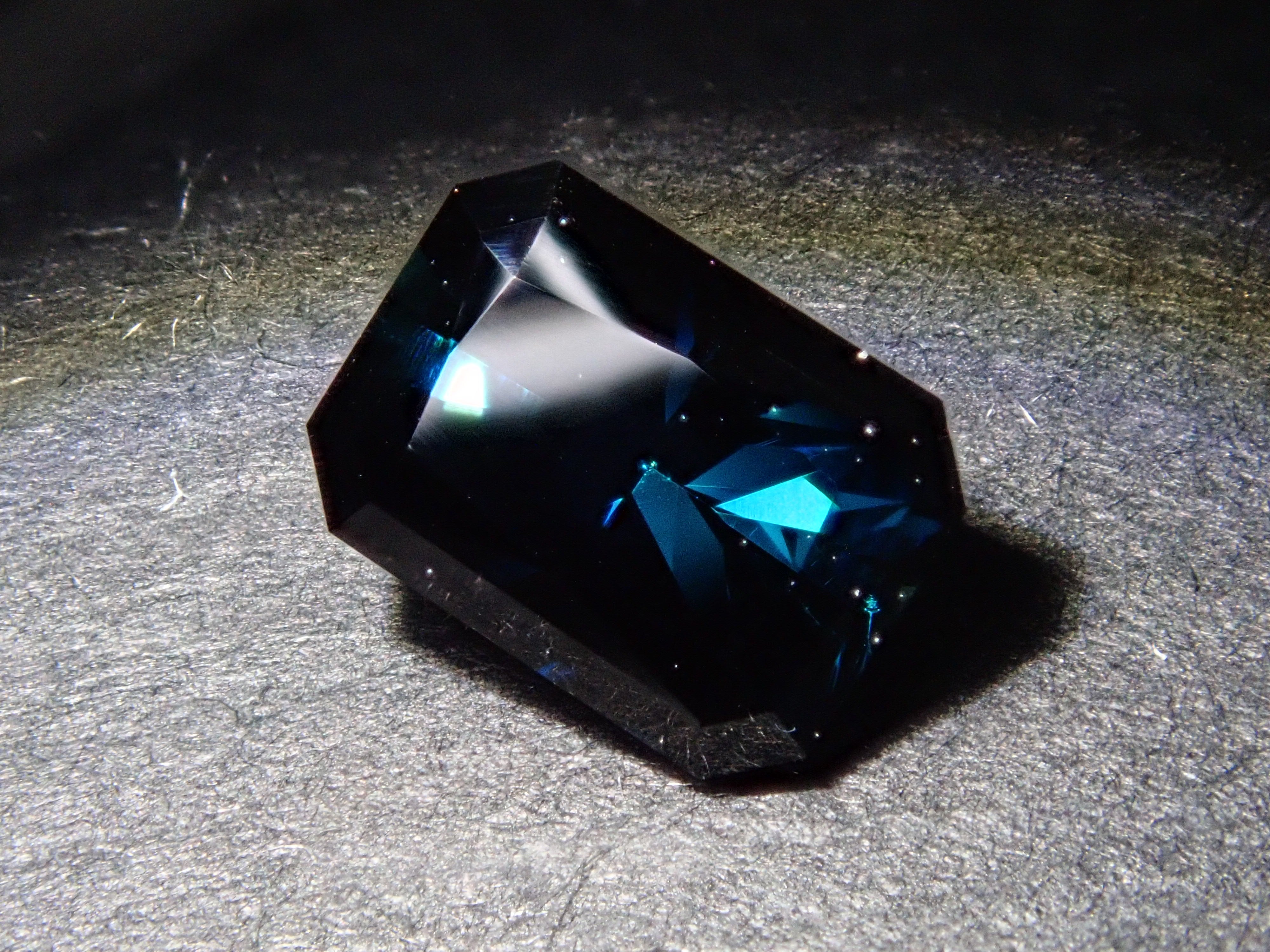 【11/18 22時販売】ブラジル産ブルートルマリン 0.987ctルース（ティールカラー）