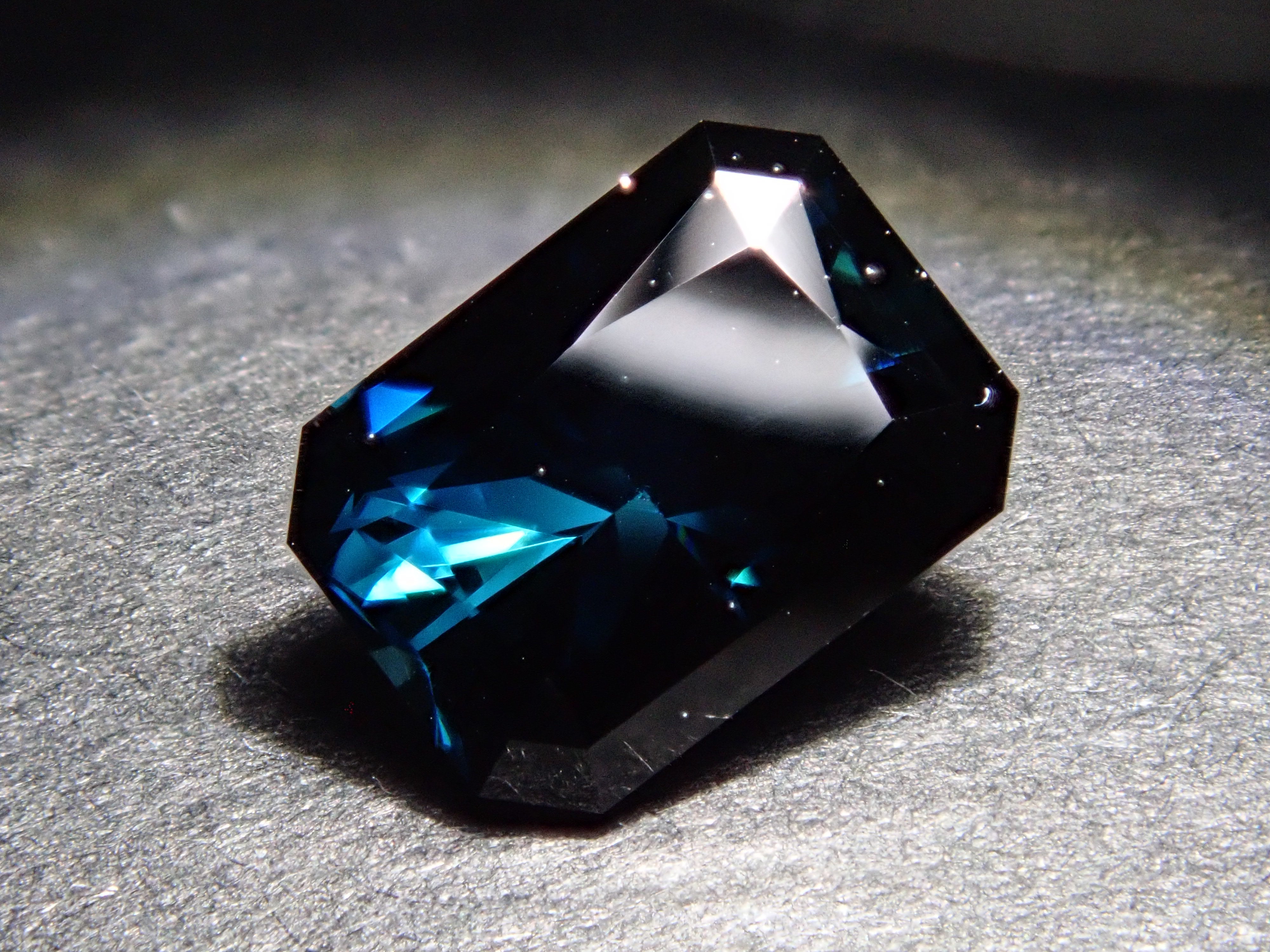 【11/18 22時販売】ブラジル産ブルートルマリン 0.987ctルース（ティールカラー）