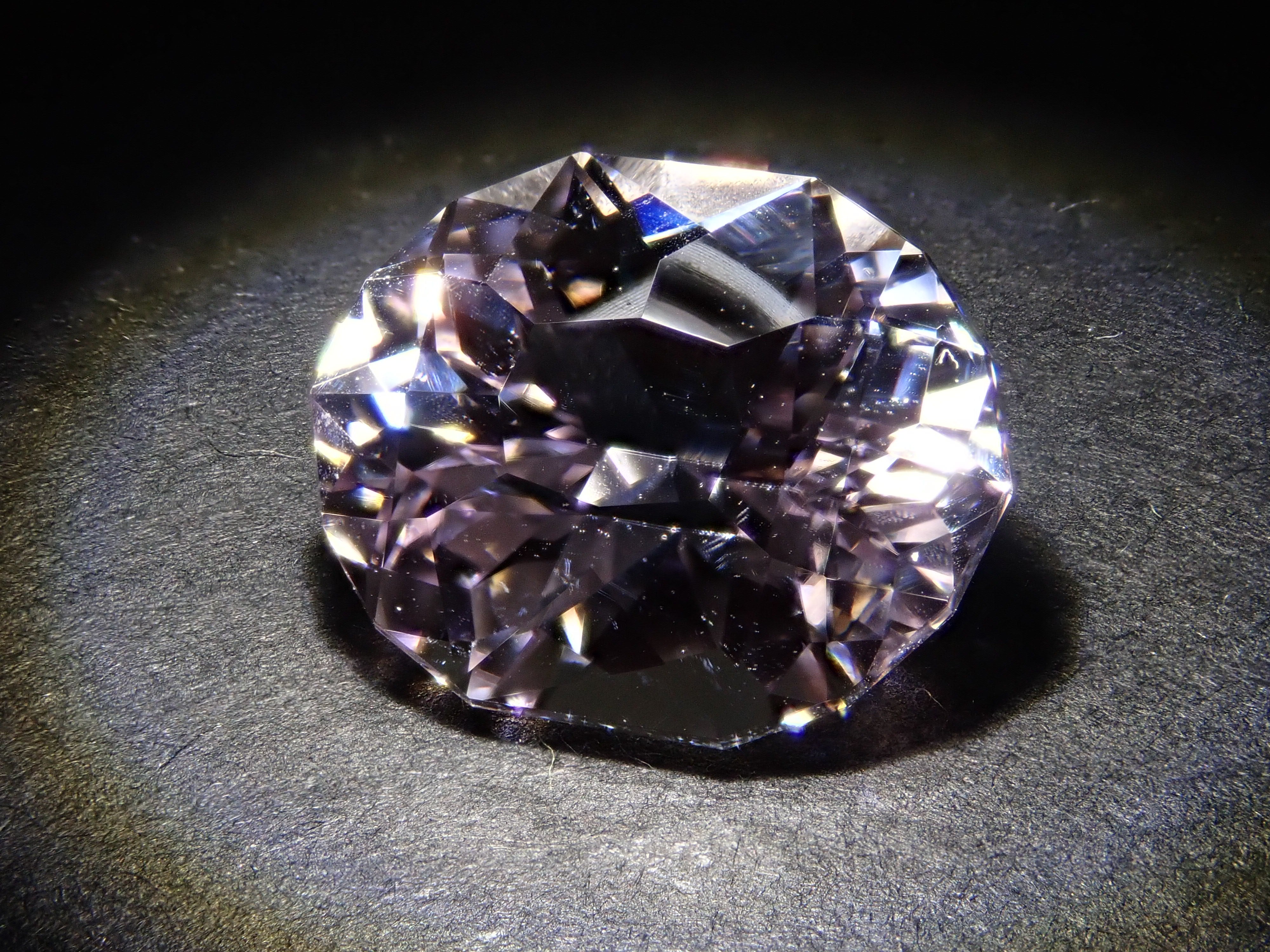 【11/18 22時販売】アフガニスタン産クンツァイト 7.335ctルース