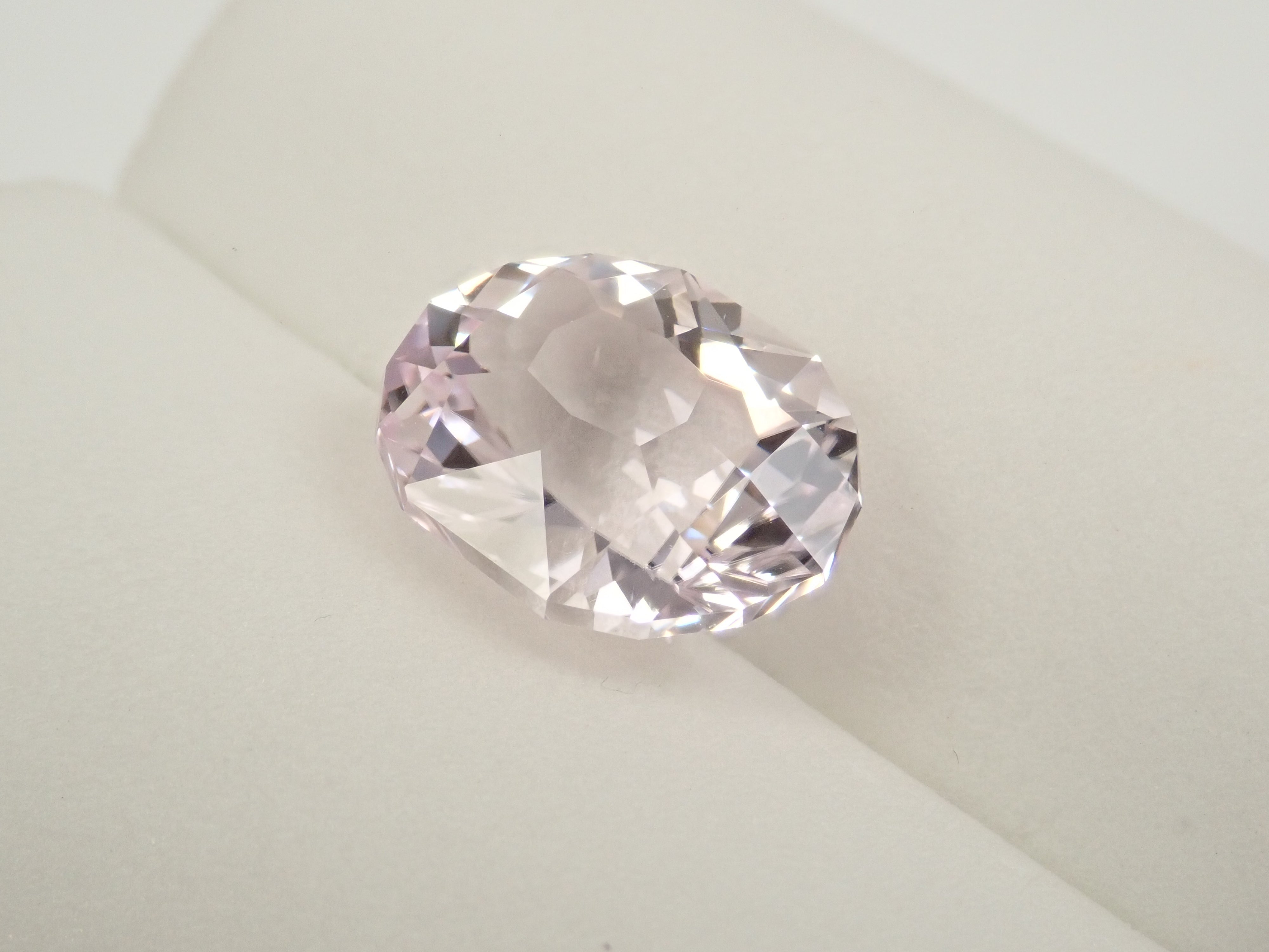 【11/18 22時販売】アフガニスタン産クンツァイト 7.335ctルース