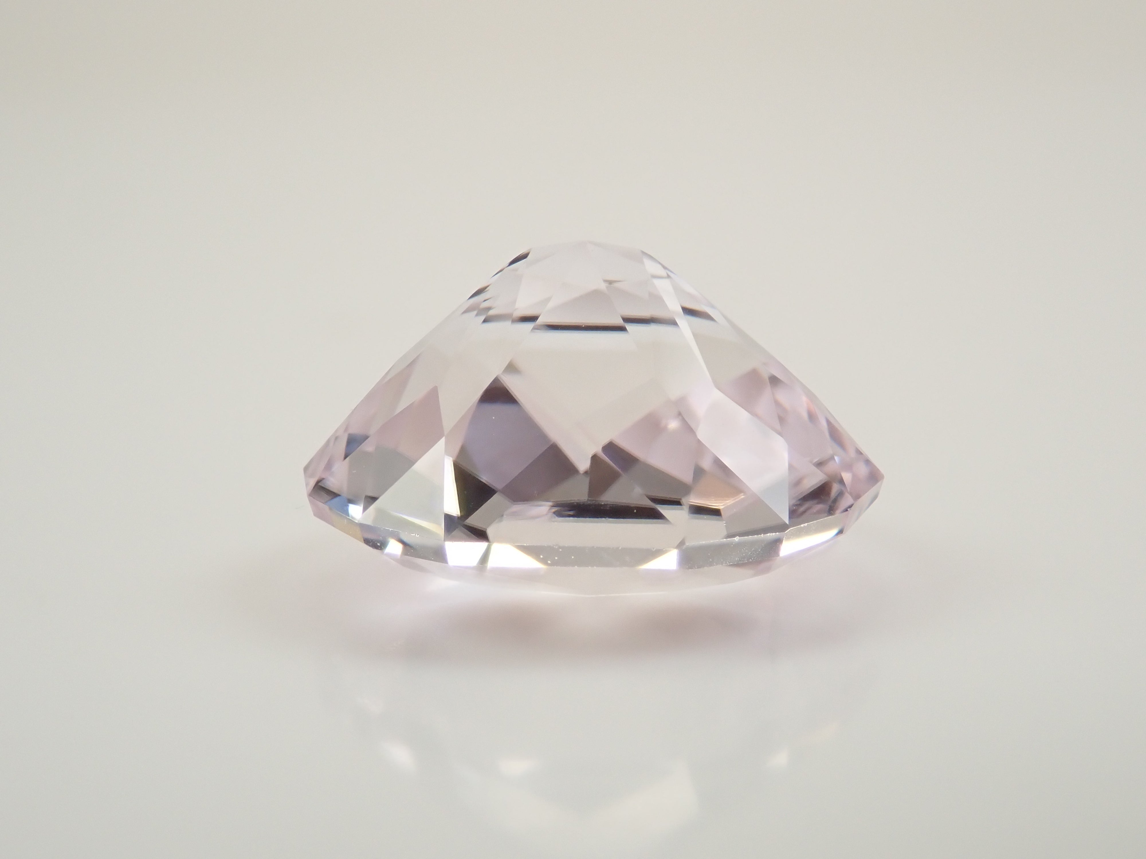 【11/18 22時販売】アフガニスタン産クンツァイト 7.335ctルース