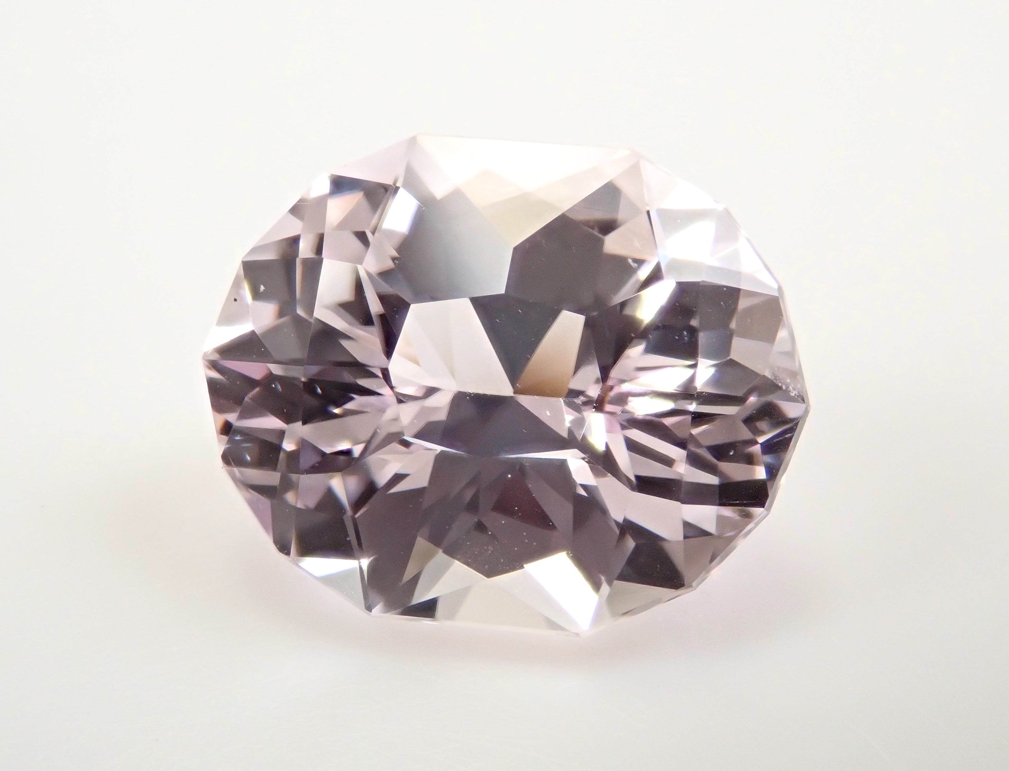 【11/18 22時販売】アフガニスタン産クンツァイト 7.335ctルース