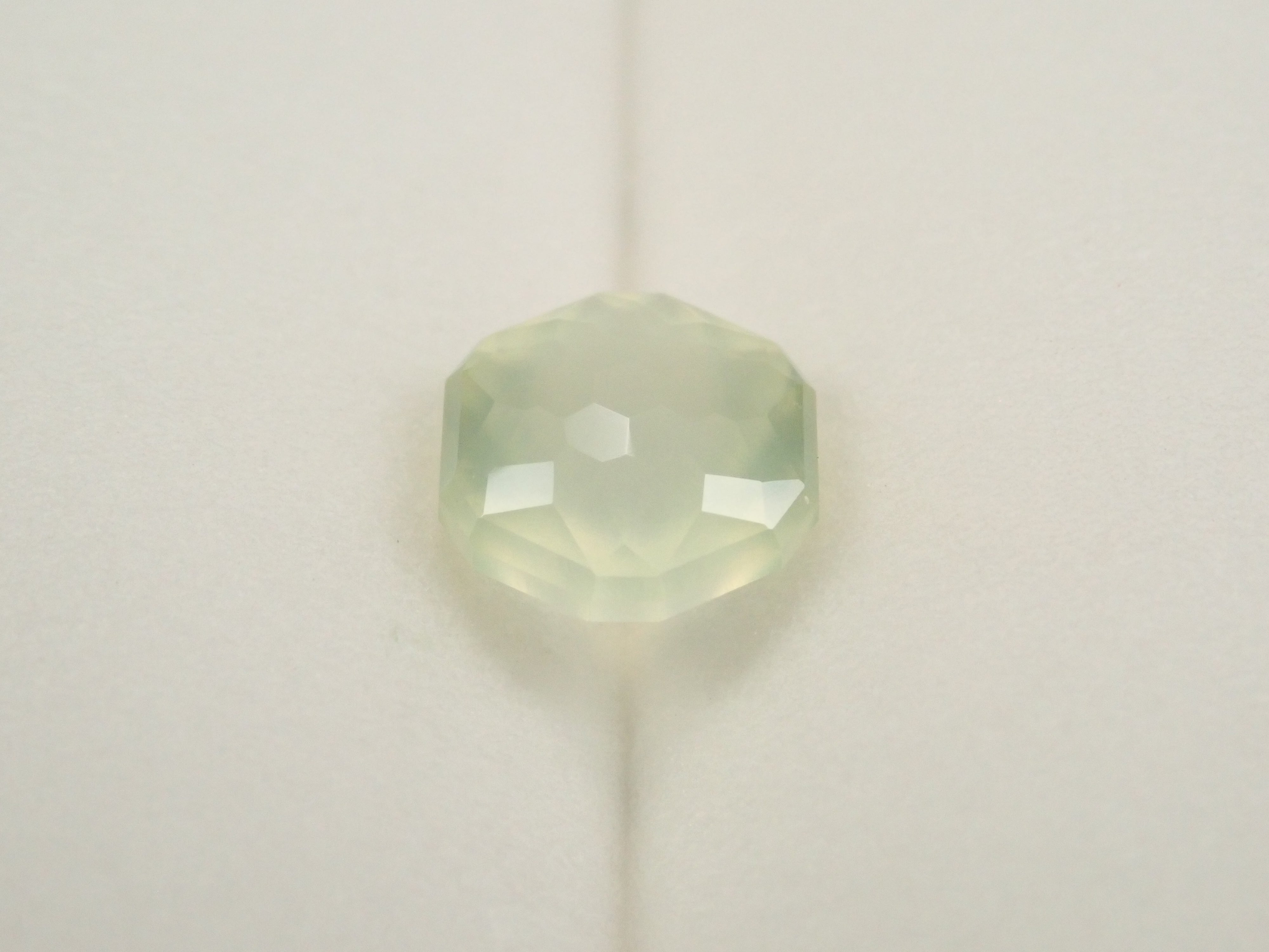 【11/18 22時販売】オーストラリア産プレーナイト 1.705ctルース