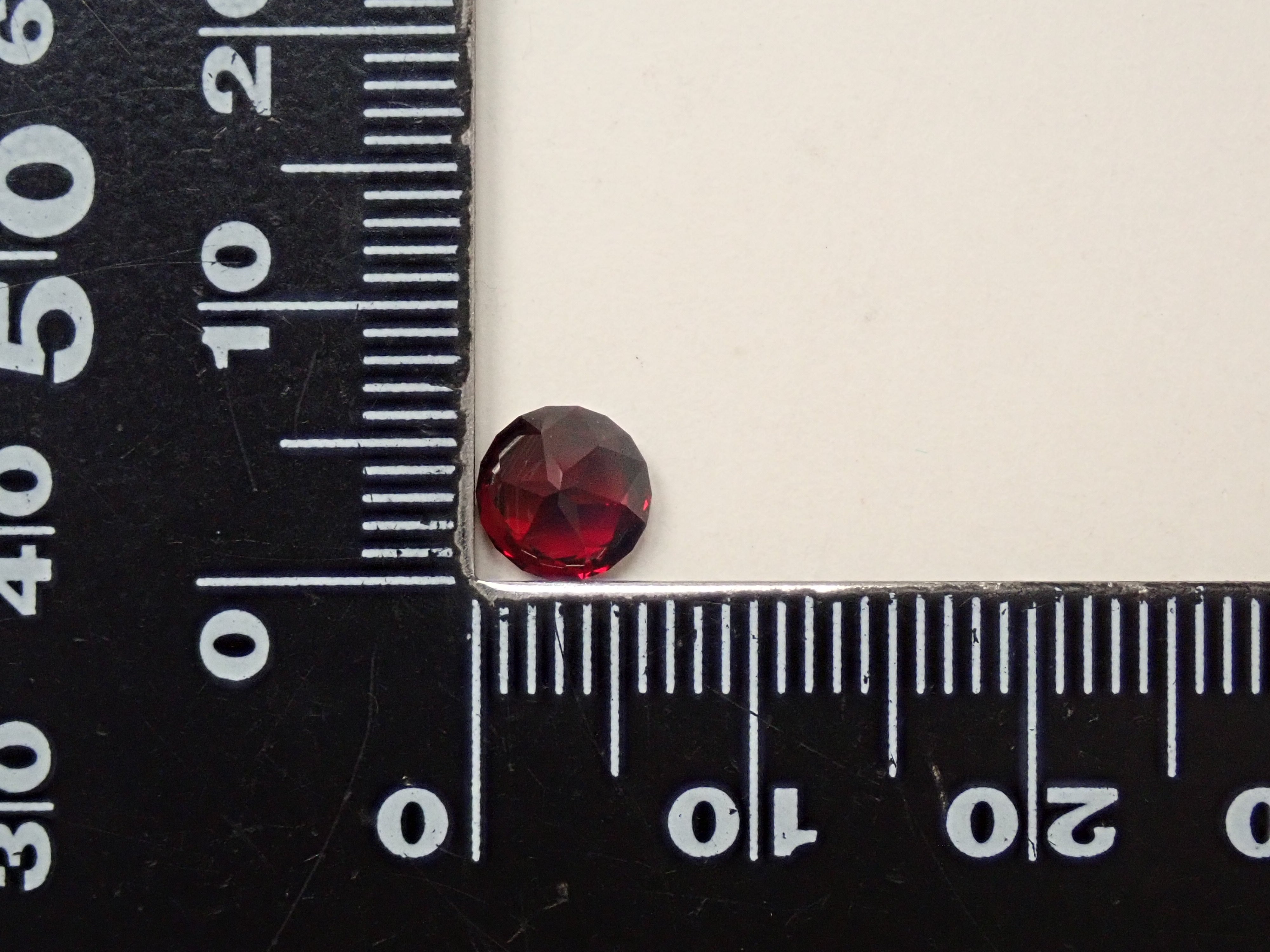 【12/15 22時販売】タンザニア産アルマンディンガーネット 6.4mm/1.271ctルース