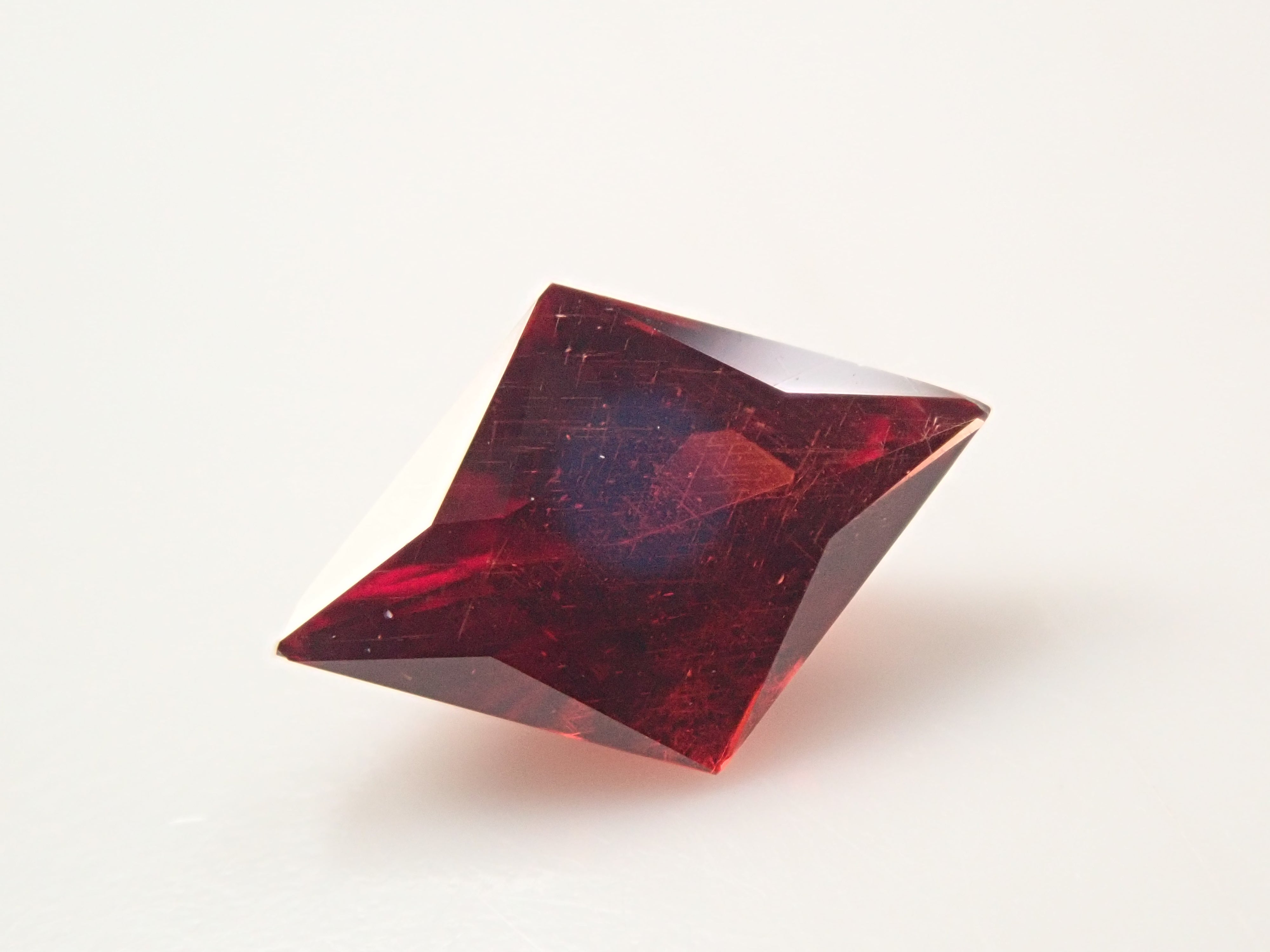 [12561384] Tanzanian Almandine Garnet 0.656ct Loose Stone