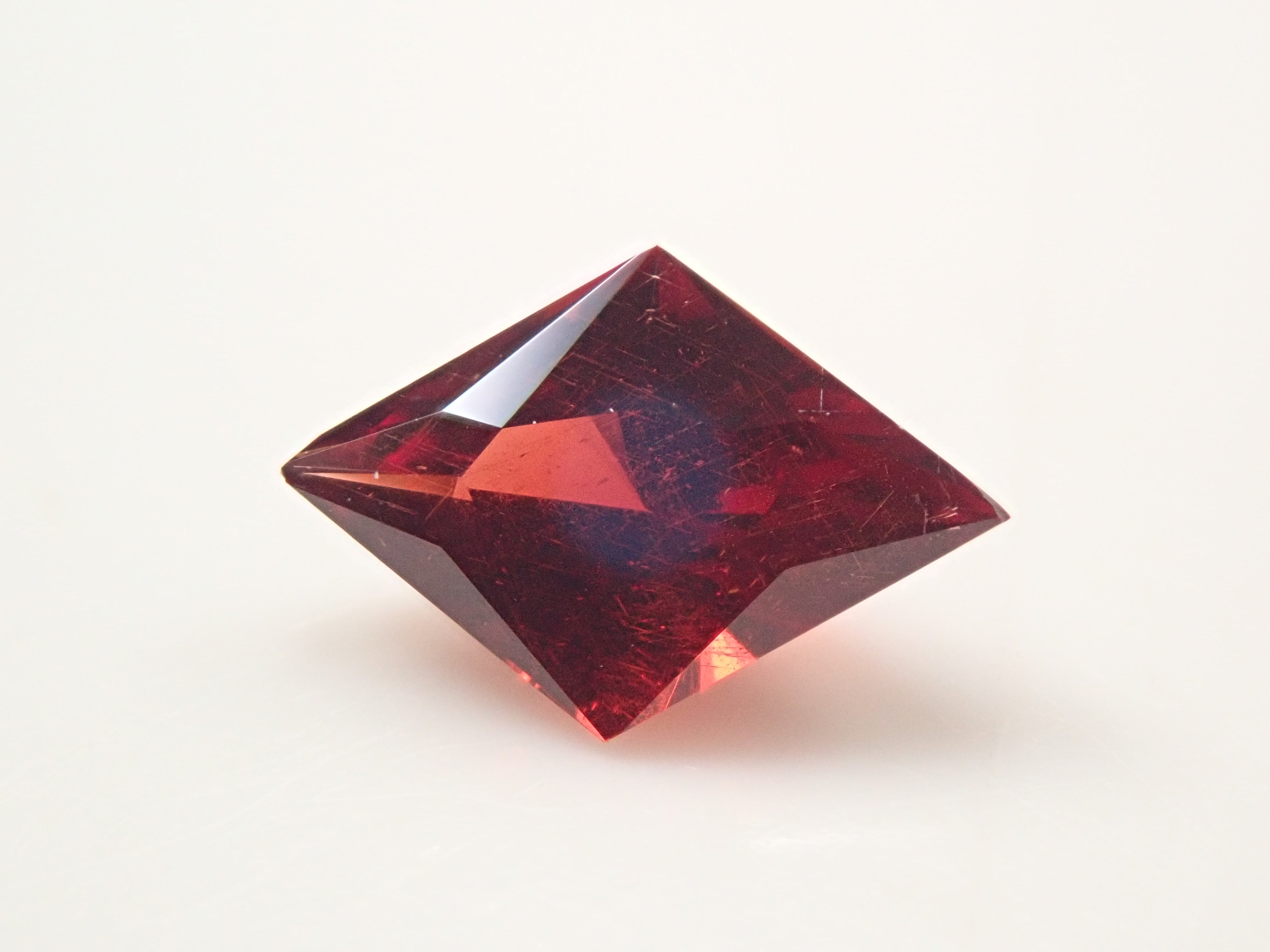 [12561384] Tanzanian Almandine Garnet 0.656ct Loose Stone