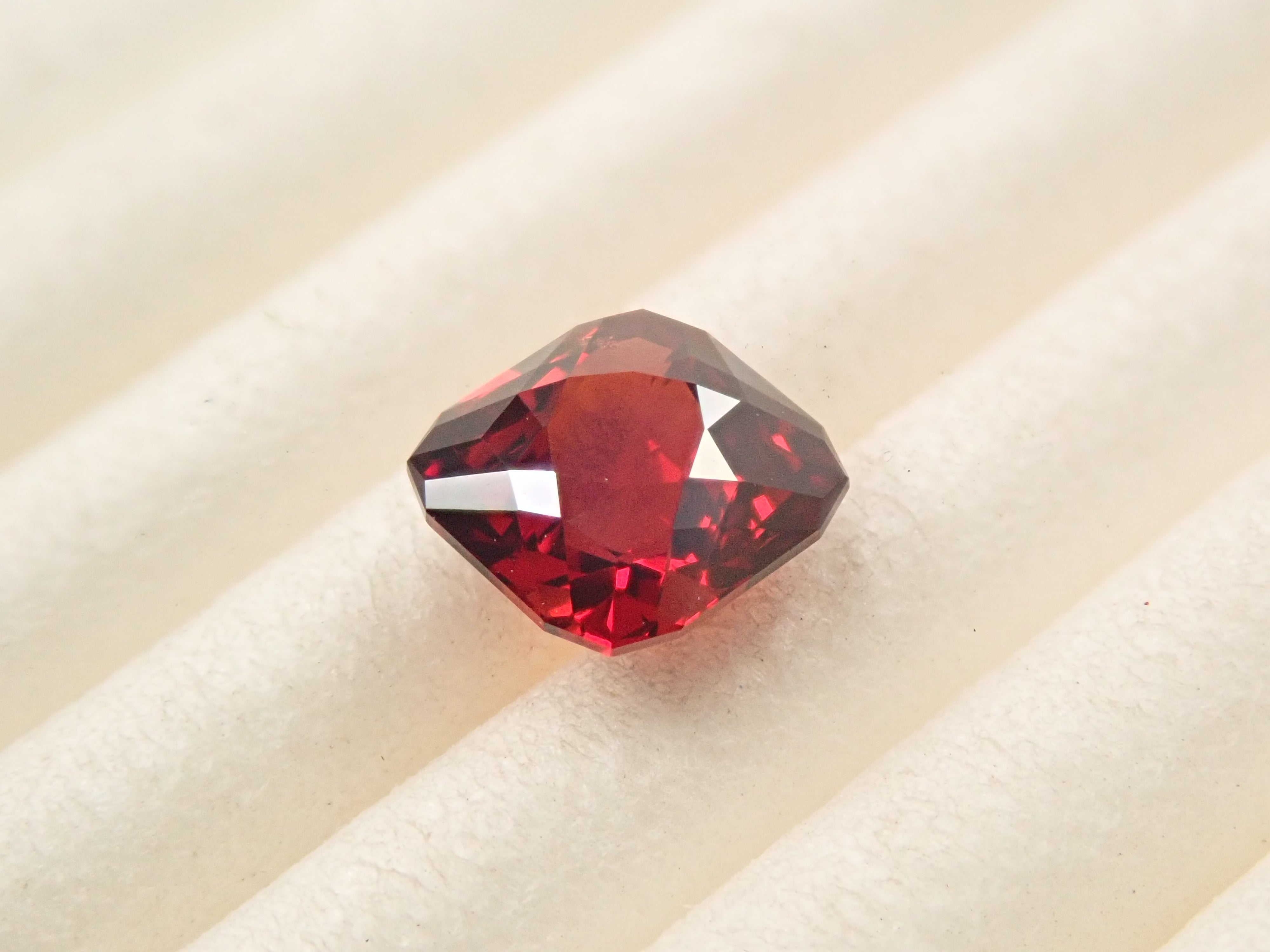 [12561385] Tanzanian Almandine Garnet 0.885ct Loose Stone