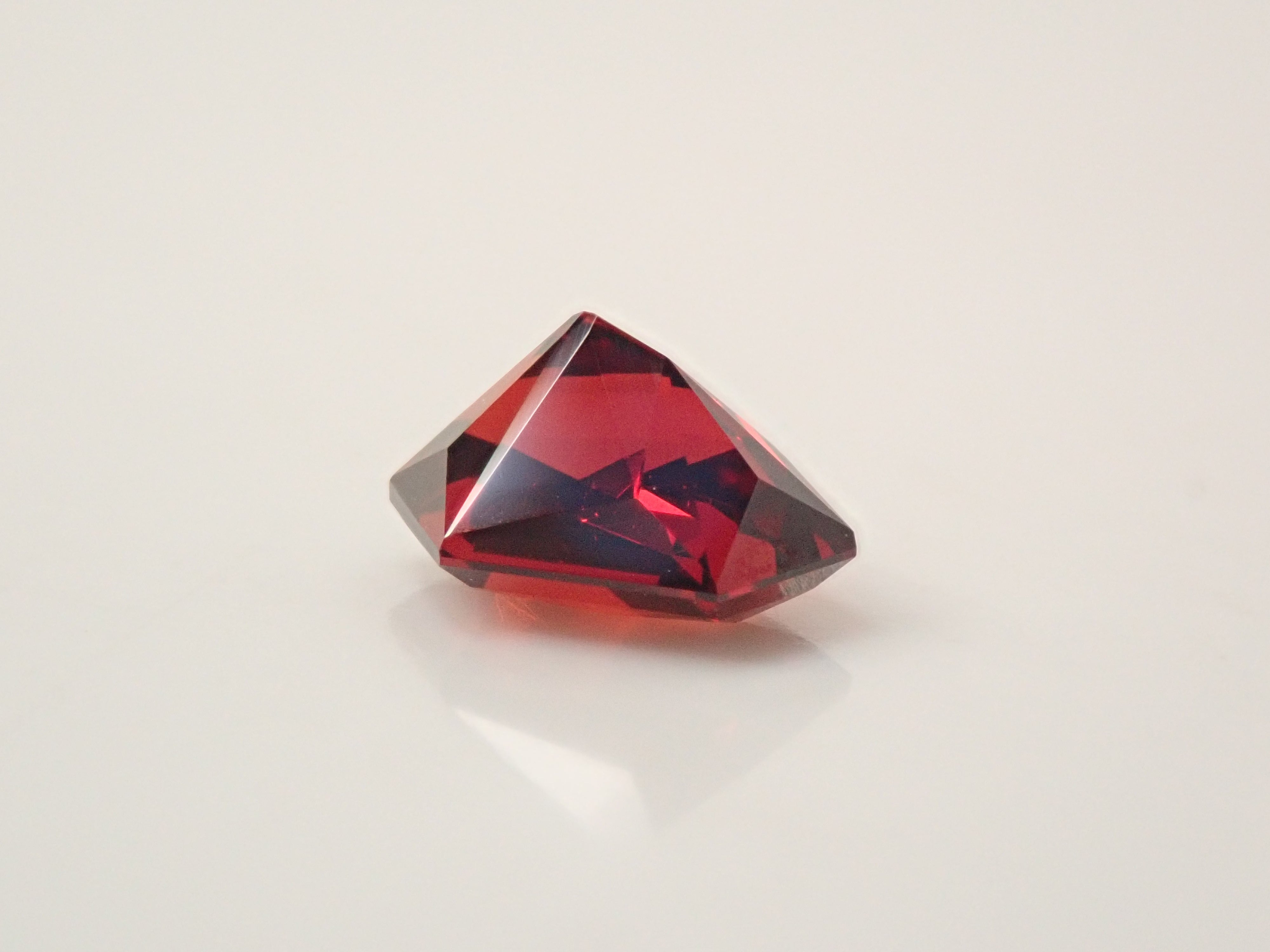 [12561386] Tanzanian Almandine Garnet 0.993ct Loose Stone